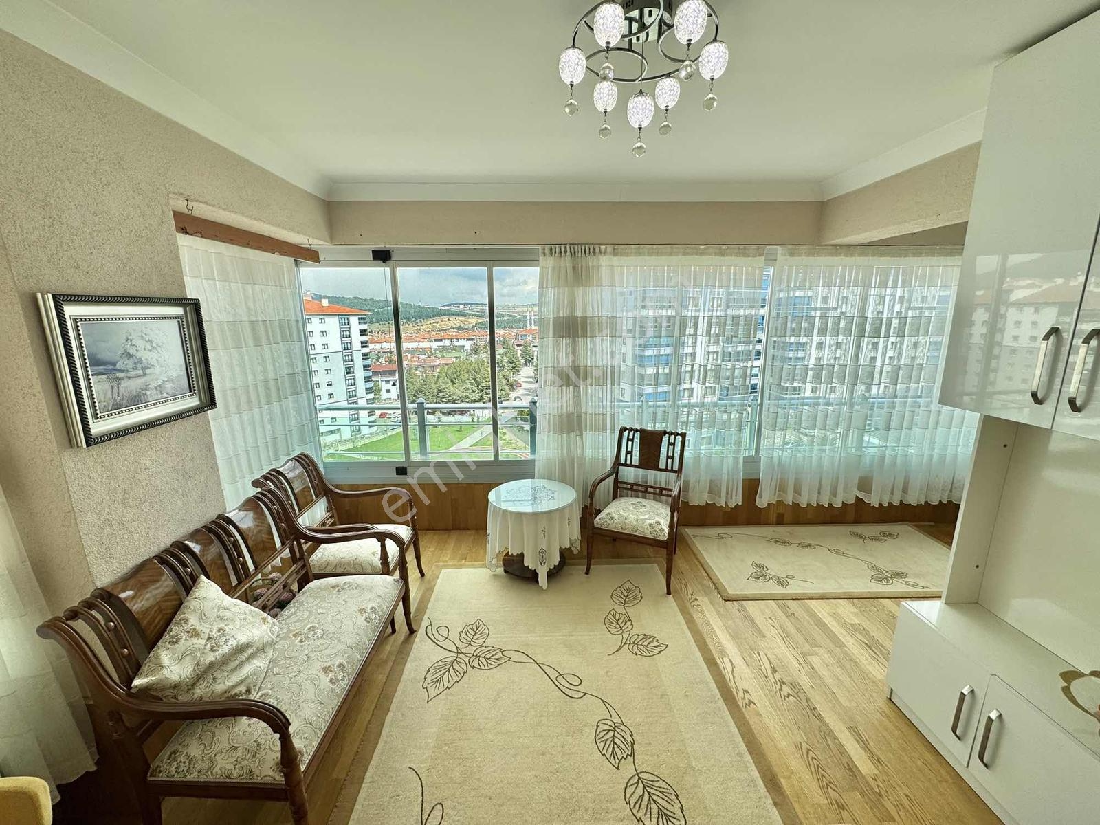 Esenkent Sitesi 9.kat 3+1 Full Yapılı 135m2 Park Manzaralı Daire - Görsel 6