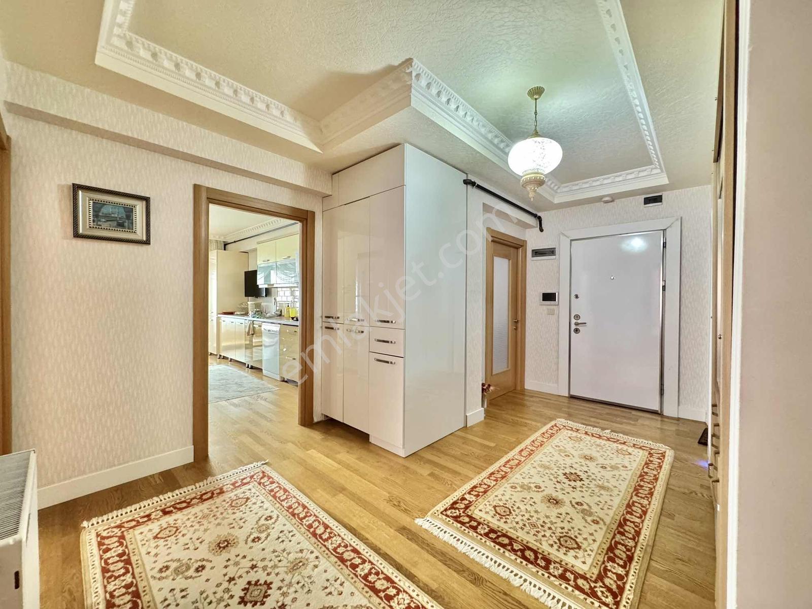 Esenkent Sitesi 9.kat 3+1 Full Yapılı 135m2 Park Manzaralı Daire - Görsel 12
