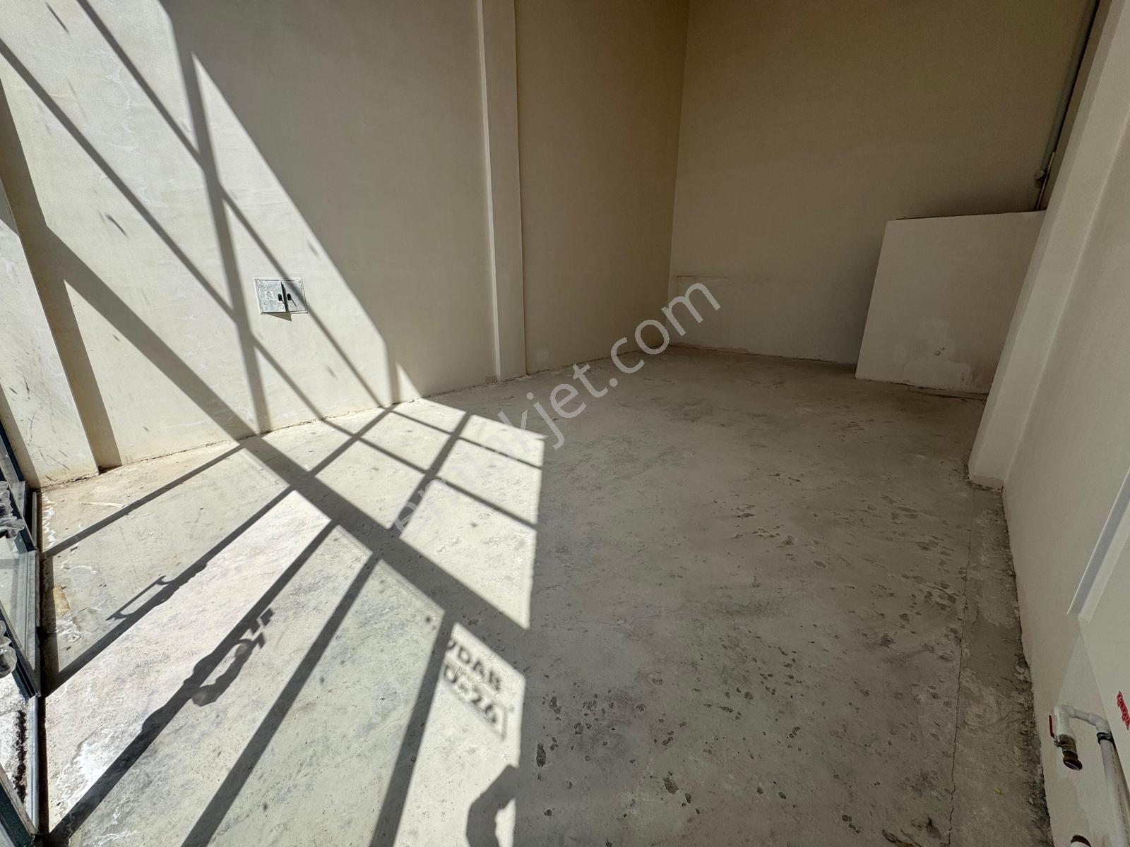 Yenikent Fevzi Çakmak Mah. Sıfır 87 M² Na-tamam Kiralık Dükkan - Görsel 4