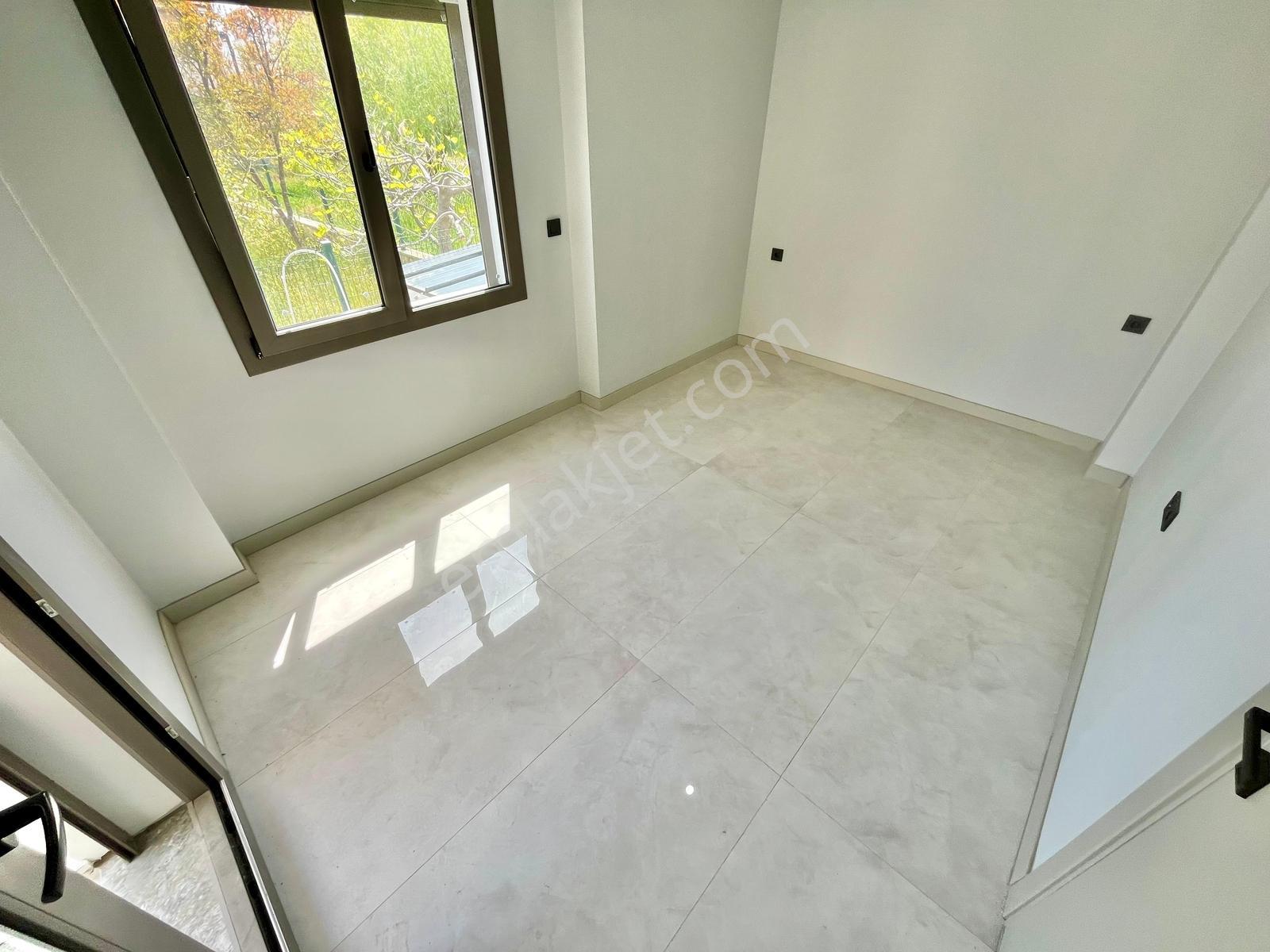 Gümüşden Gürede Denize Sadece 50m Müstakil Bahçeli Şık 3+1 Villa - Görsel 13
