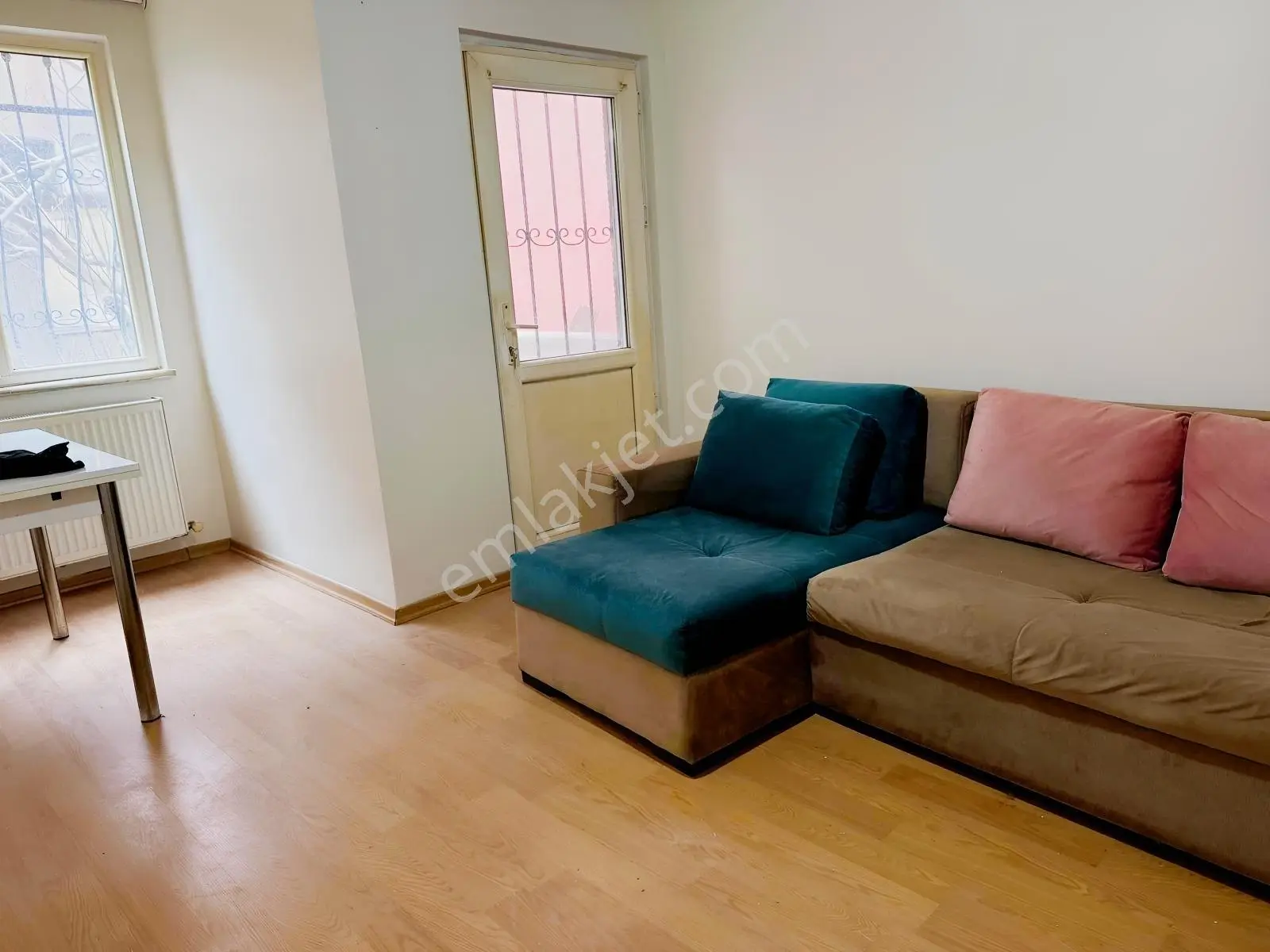 Mecidiyeköyde Bahçe Kullanımlı, İskanlı, 25000tl Kiracılı 2+1