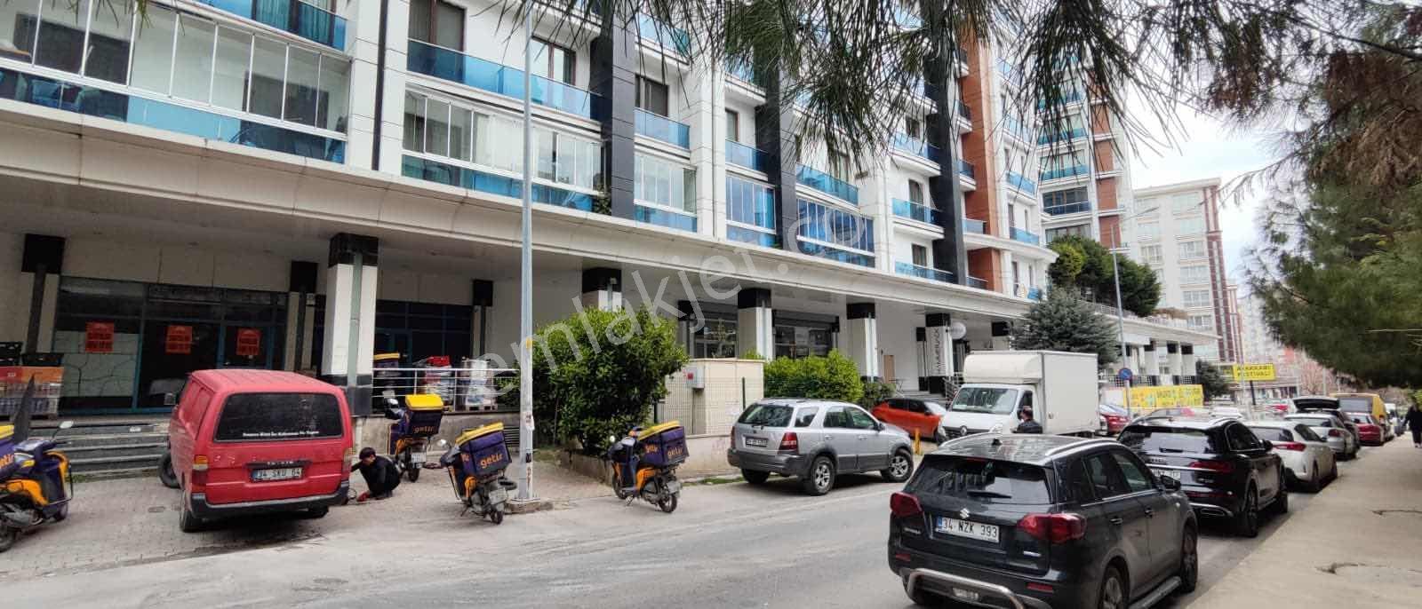 Saklıhan Konakları 'nda 200 M2 Boş Dükkan - Görsel 6