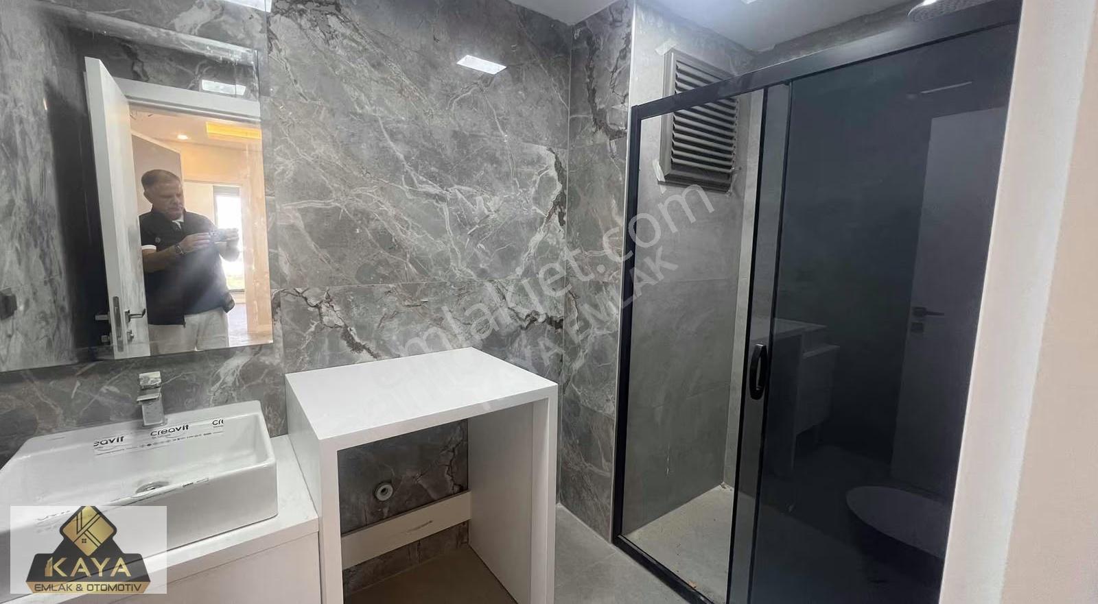 Üniversite Ve Hastaneye Yakın Cadde Üstü Site İçi 1+1 - Görsel 4