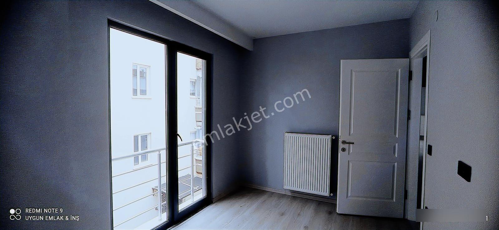 Uygun Cağaloğlu İle Tramvay Arası 2 Cam Balkonlu Yeni 2+1 - Görsel 12