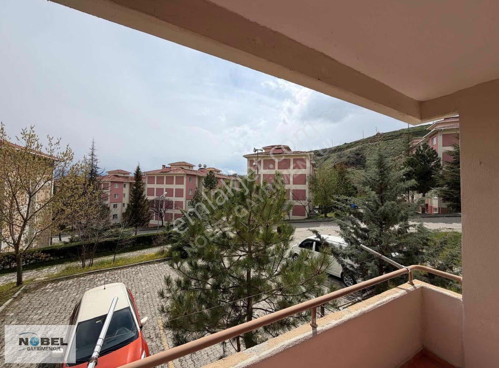 Tosya Merkez Toki'de 3+1 Daire