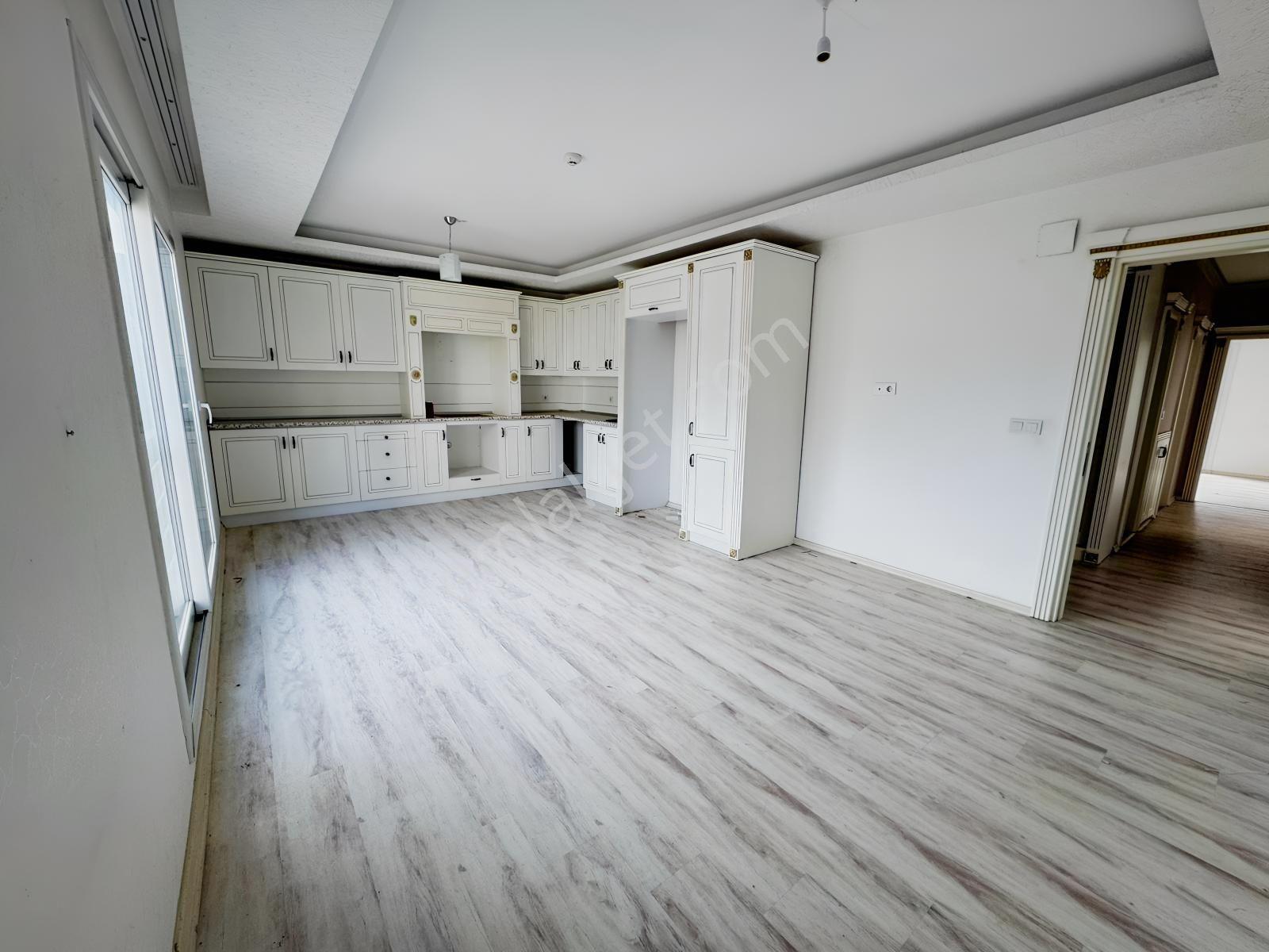 Erdemli Merkez Hastane Caddesi 4+1 Lük İşçilik Satılık Daire - Görsel 17