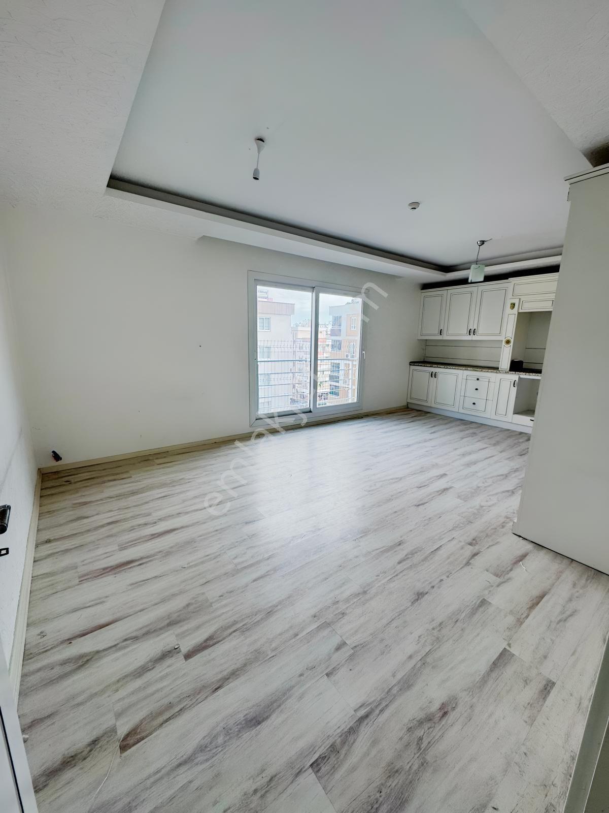 Erdemli Merkez Hastane Caddesi 4+1 Lük İşçilik Satılık Daire - Görsel 5