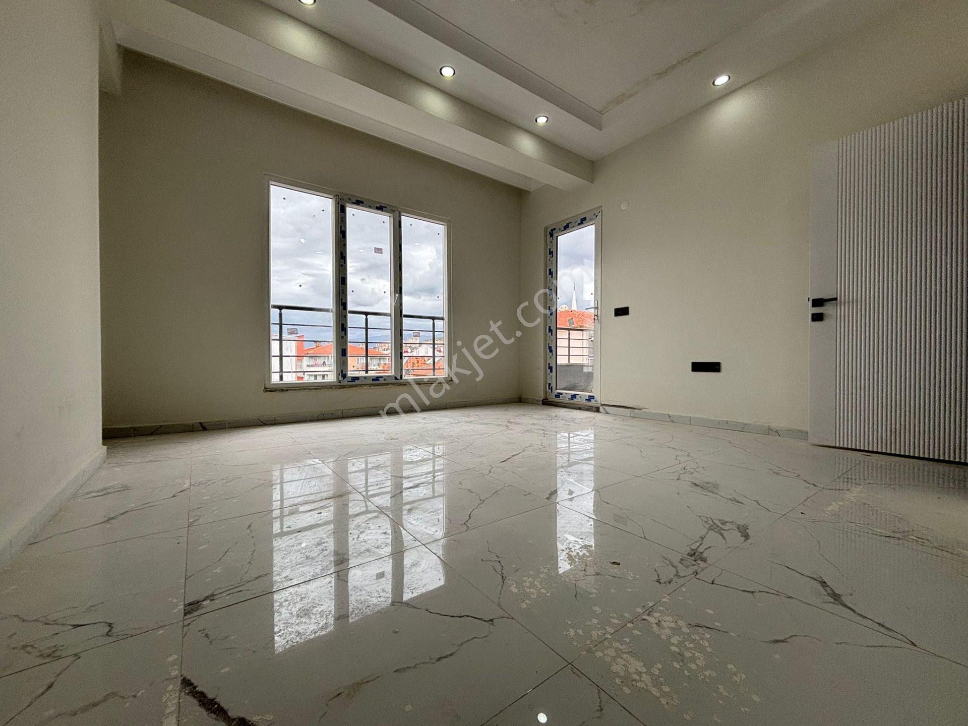 Mera Emlaktan Tuzcumurat Mh. Y. Isıtma 4+1 180m2 Kat Dubleksi - Görsel 31