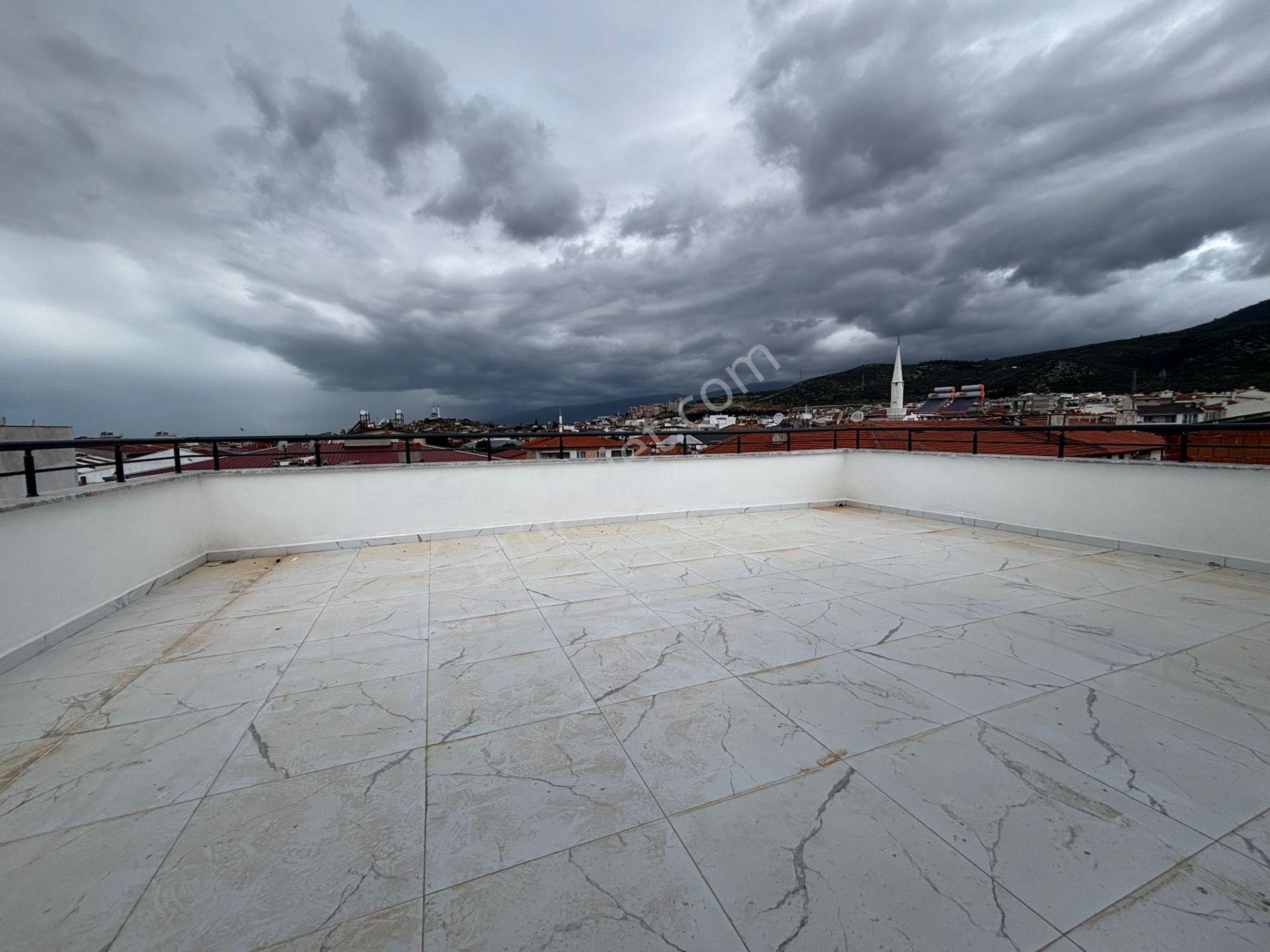 Mera Emlaktan Tuzcumurat Mh. Y. Isıtma 4+1 180m2 Kat Dubleksi - Görsel 23