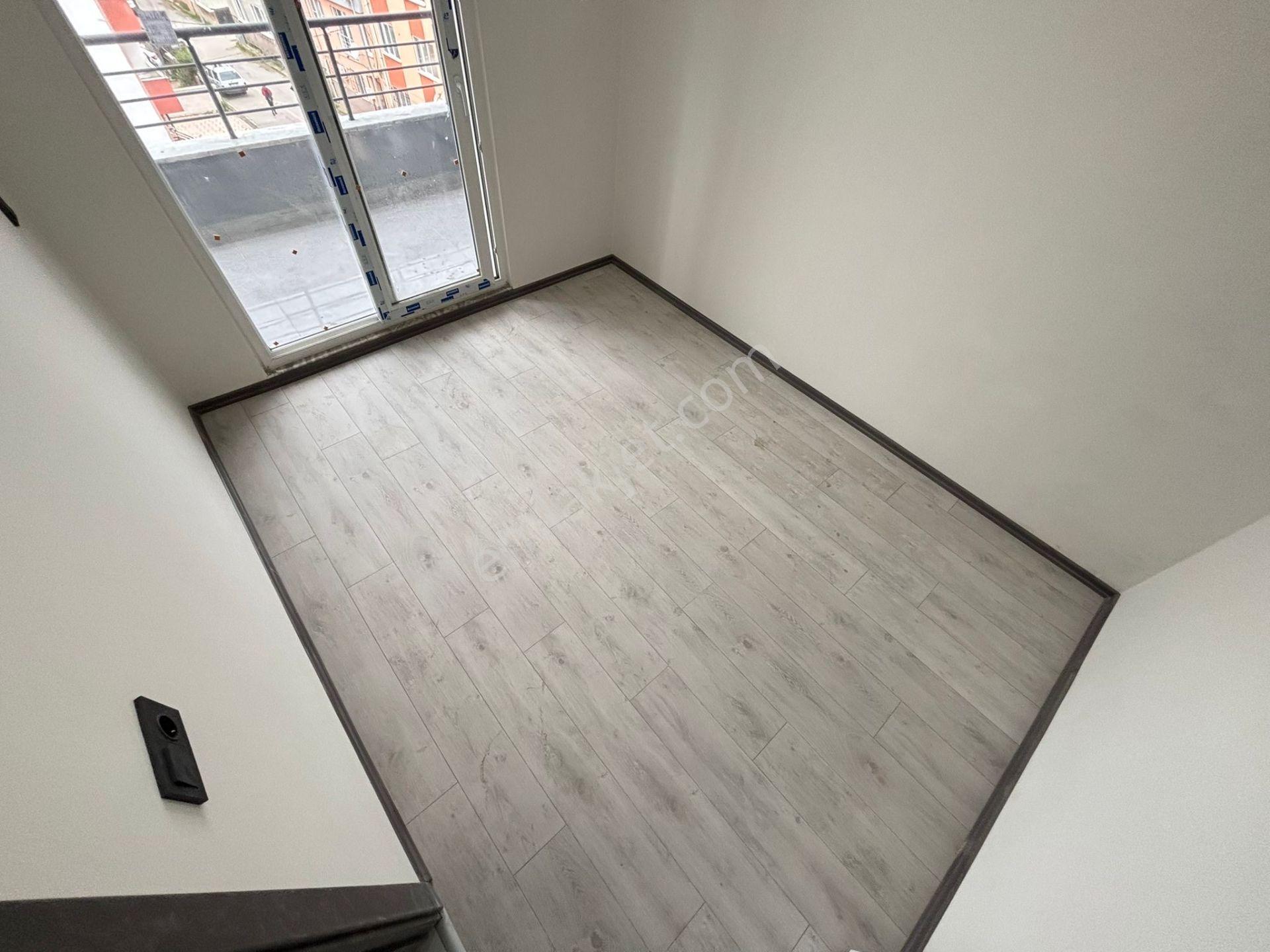 Mera Emlaktan Tuzcumurat Mh. Y. Isıtma 4+1 180m2 Kat Dubleksi - Görsel 14