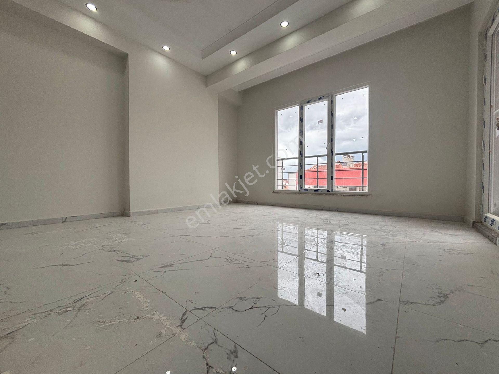 Mera Emlaktan Tuzcumurat Mh. Y. Isıtma 4+1 180m2 Kat Dubleksi - Görsel 2