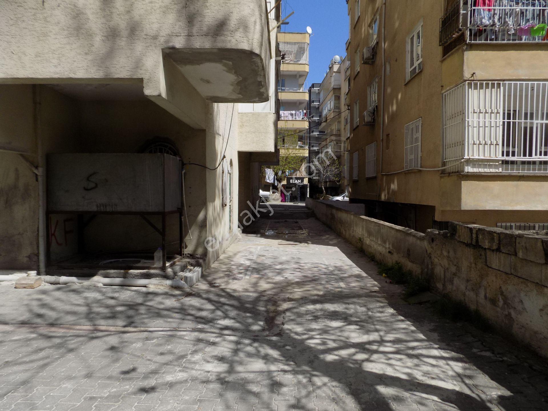 Selahaddin Eyyubi Mah. Mehmet Akif Ersoy Caddesi 3. Parsel 3+1 Doğalgazlı, 180 M2 3. Kat Daire - Görsel 34