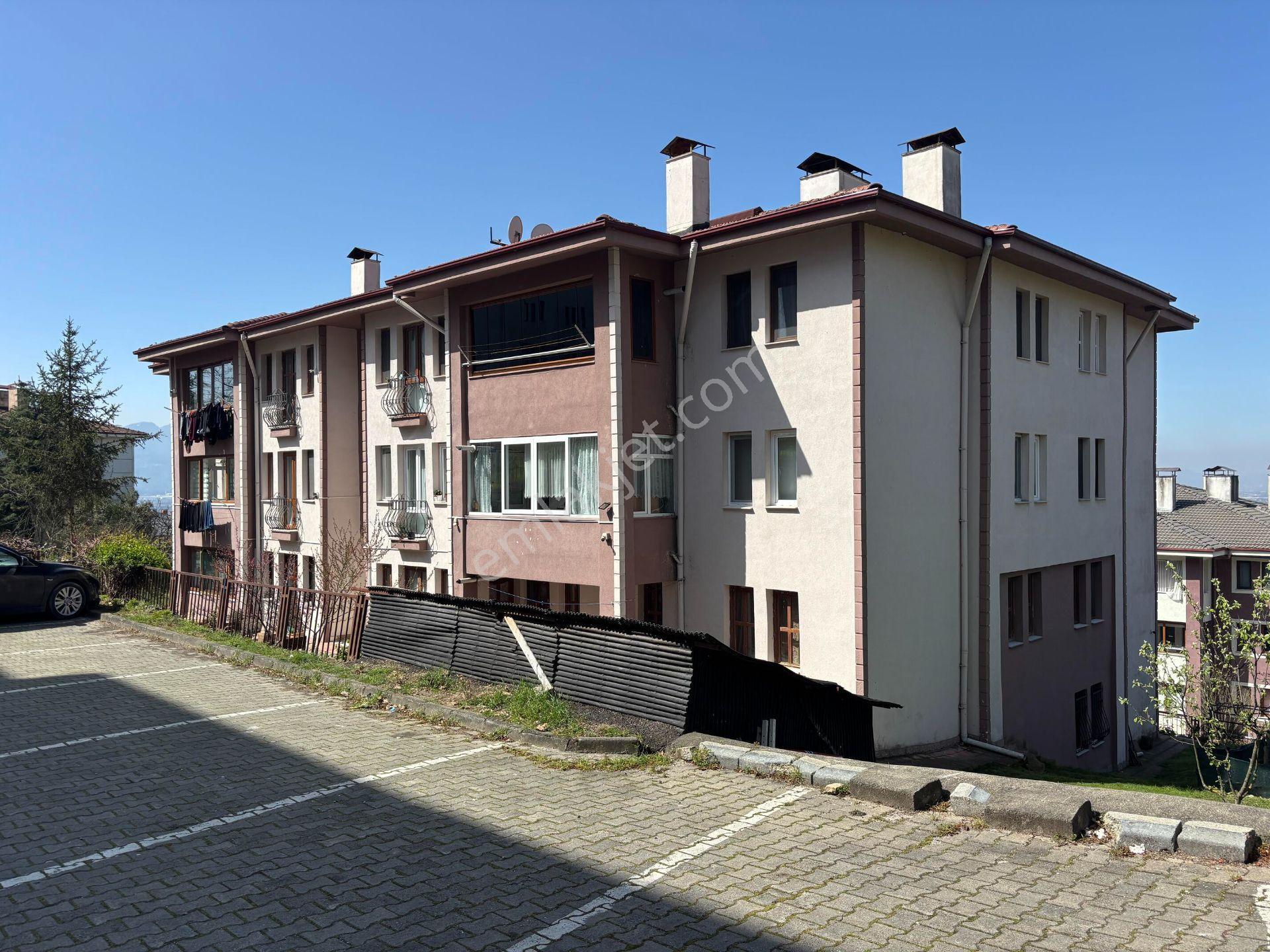 Esentepe Bahçeşehir 12. Bölge'de 3+1 110 M2 Düzce Manzaralı Satılık Daire