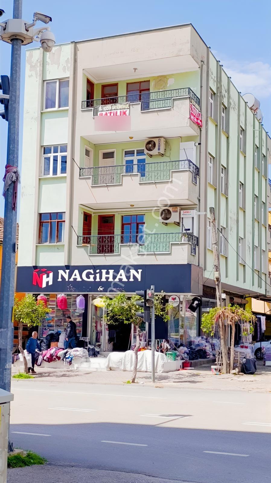 Kozan Gayrimenkulden Saimbeyli Caddesinde Harika Konumda Daire
