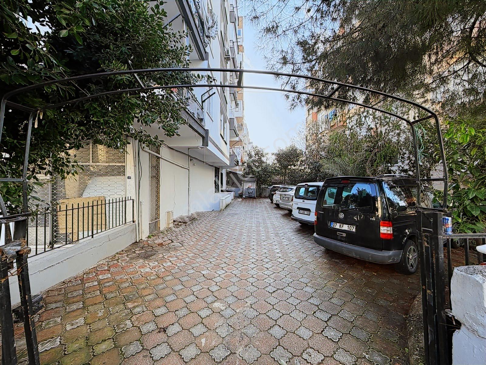 Dokuma Ulus'ta Merkezde Geniş Aileye Uygun 3+1 Kiralık Daire - Görsel 10