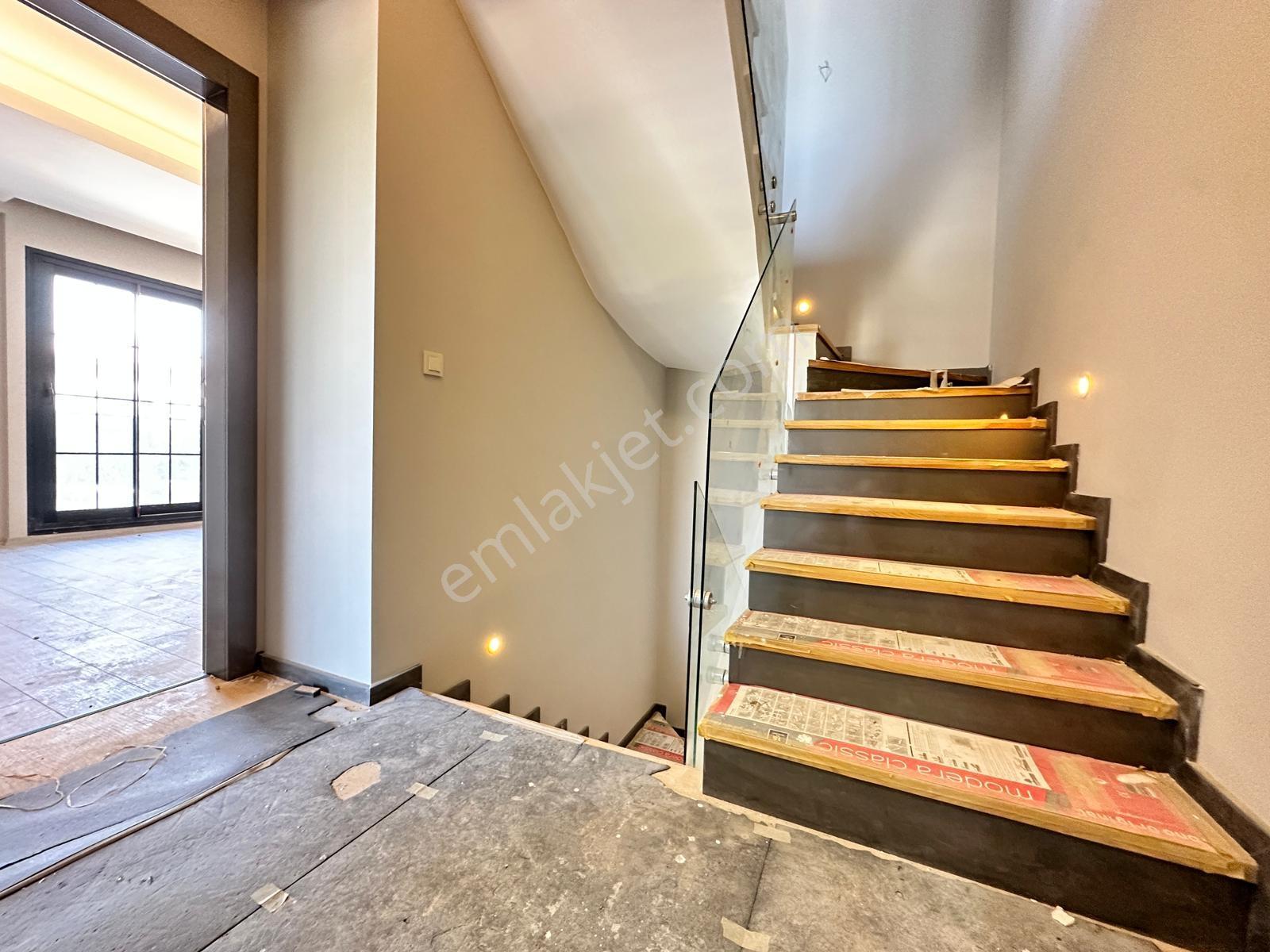 Menderes'te Defne Park Sitesi Arsası 300m2 3+1 Satılık Villa - Görsel 30