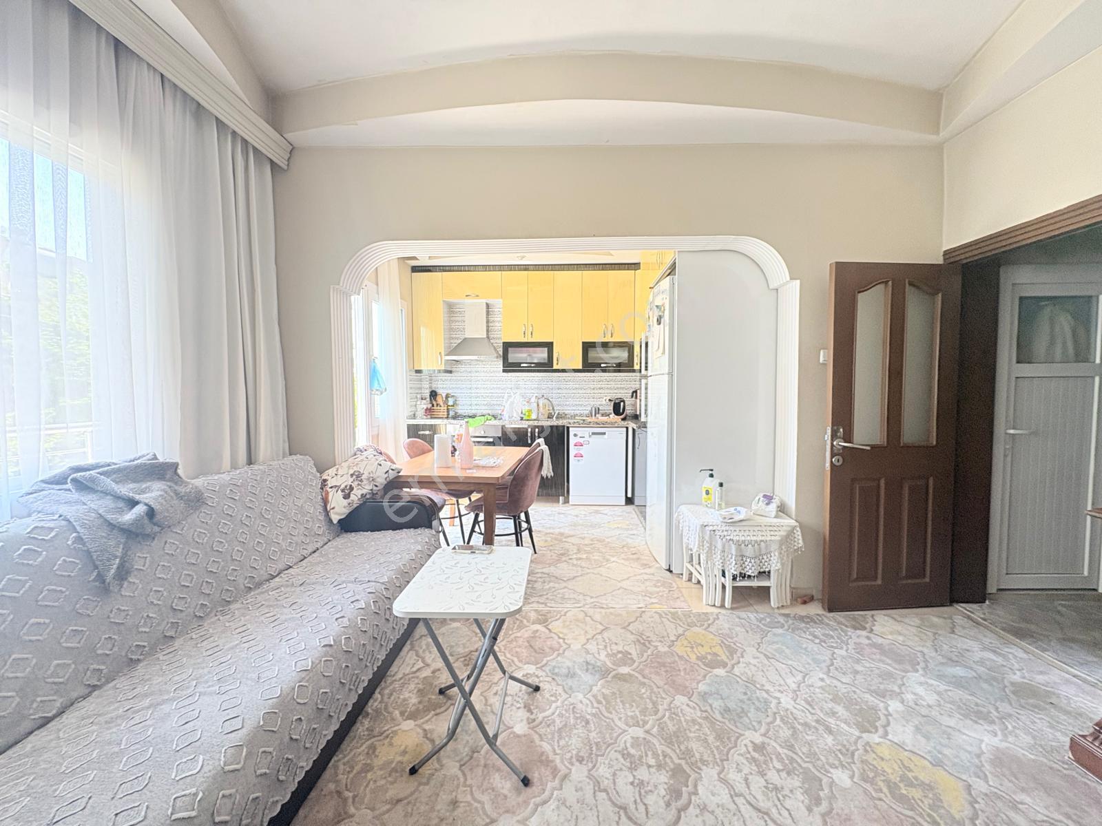 Prestij'den Şöförler Cemiyeti Civarı Tertemiz 4+1 Daire