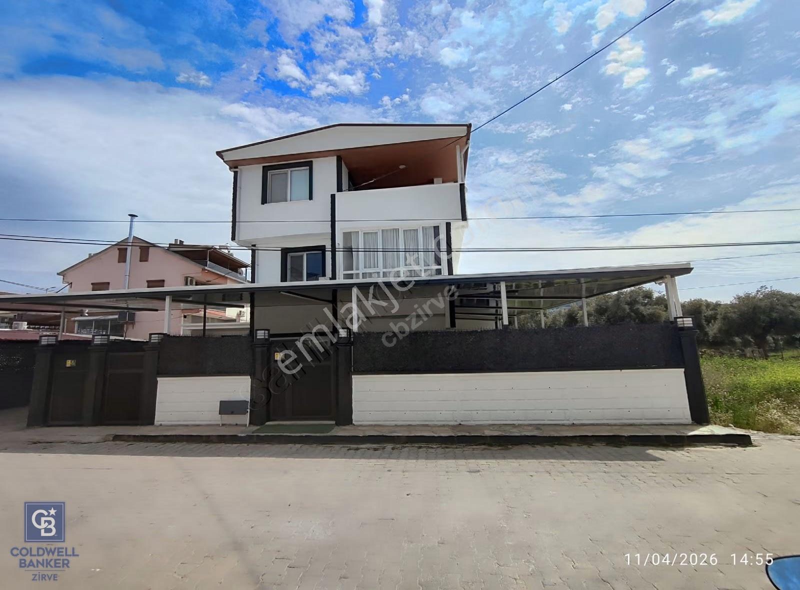 Akbük Merkezde Denize 50 Metre Mesafede Eşyalı 2+1