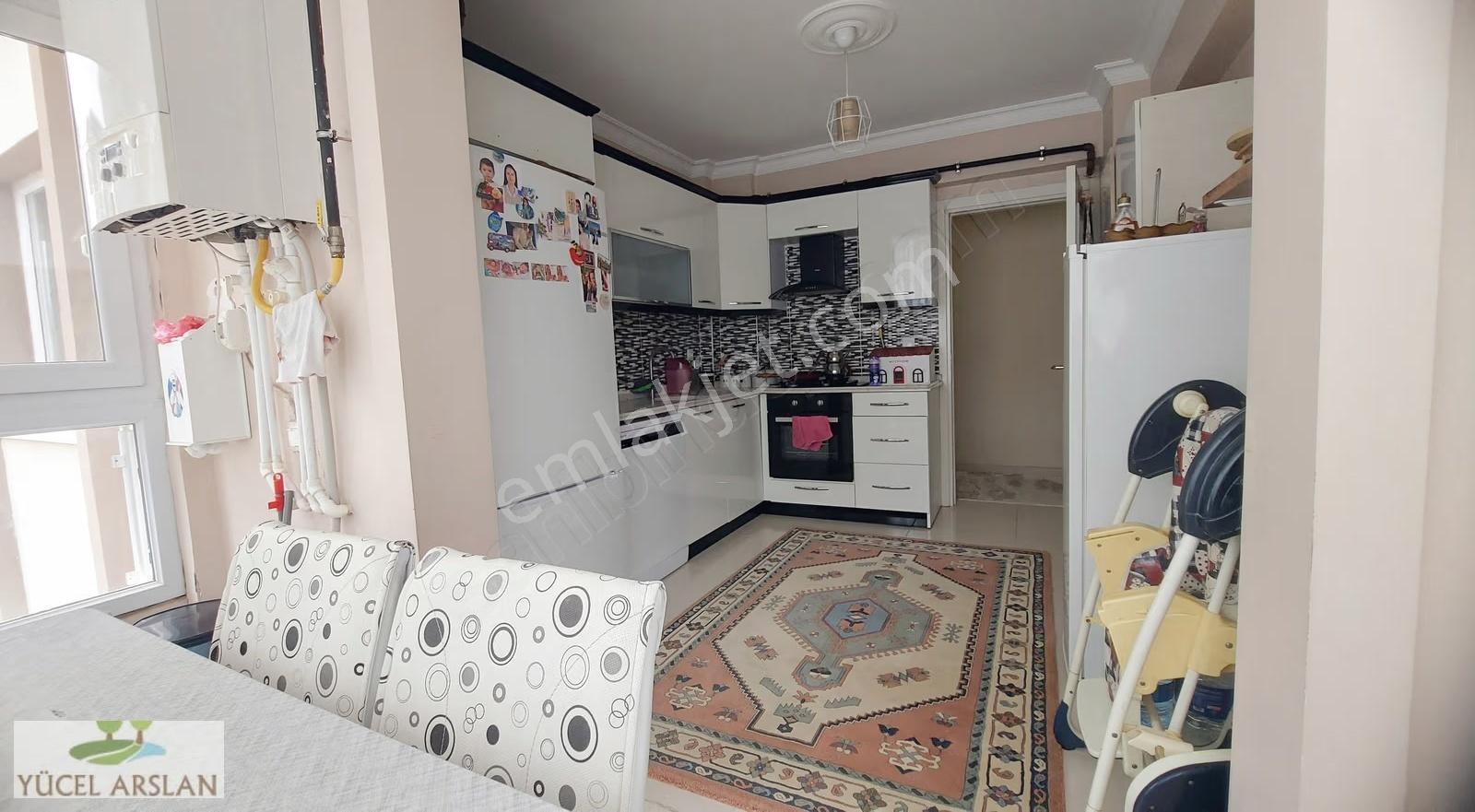 Menemen Uğur Mumcu Mah. Site İçinde Satılık 3+1 Arakatdaire - Görsel 3