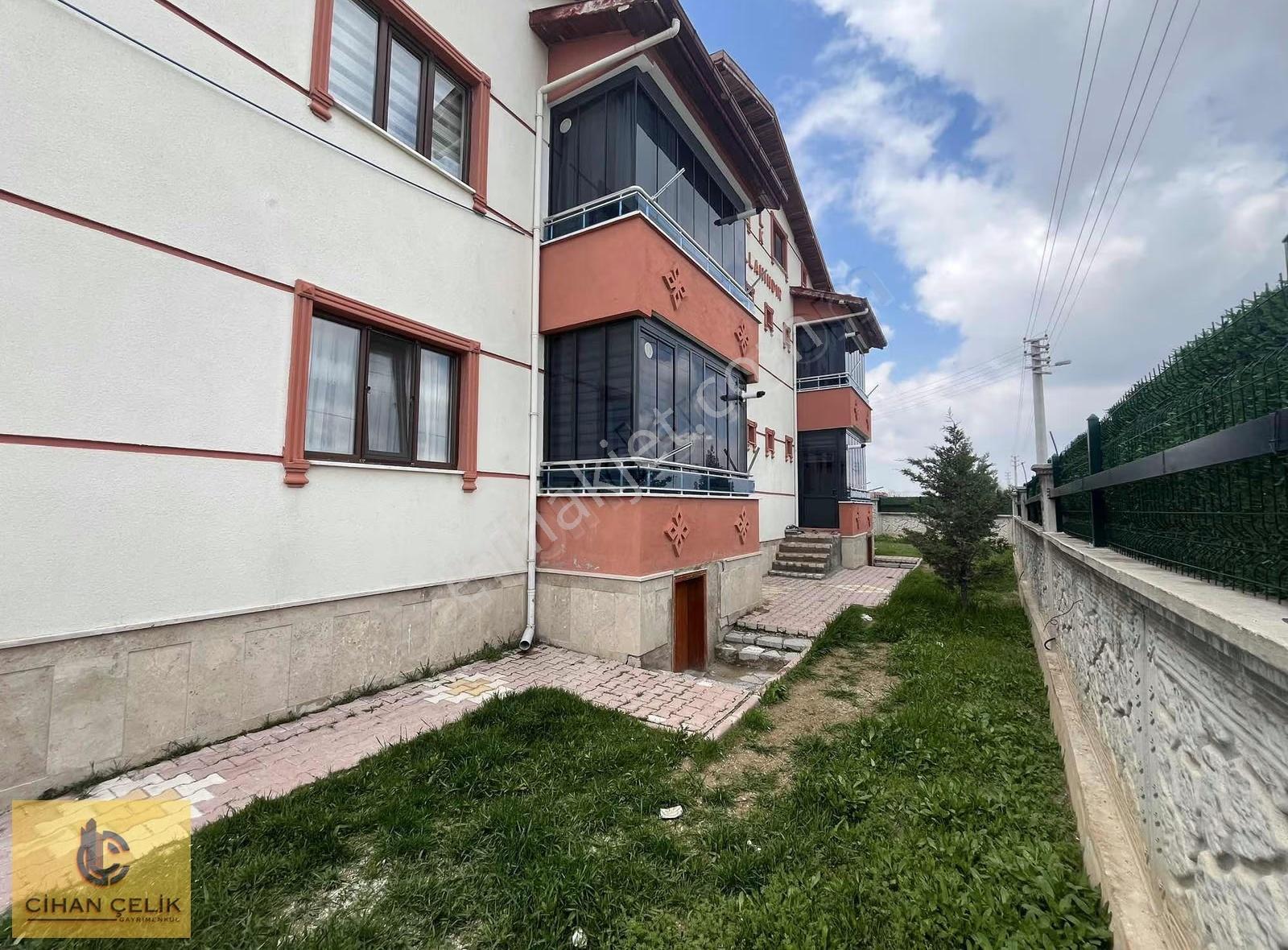 Fırsat!5 Adet 2+1 Hepsi Bir Satılık 944 M2 Arsa İçinde 7 Yıllık - Görsel 16