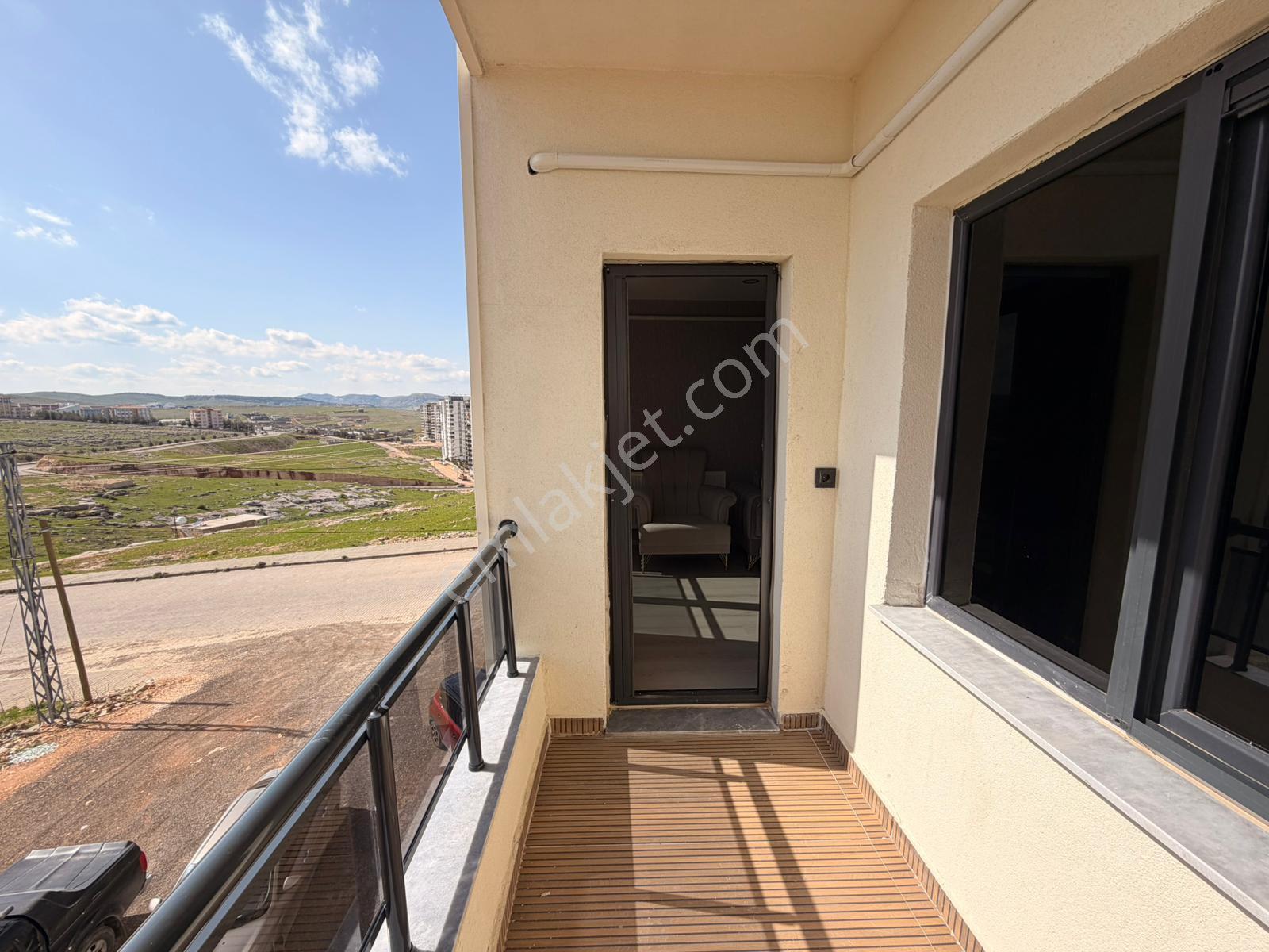 Murat Emlaktan Ultra Lüks Sıfır Eşyalı 1+1 Dairemiz Kiralıktır - Görsel 21