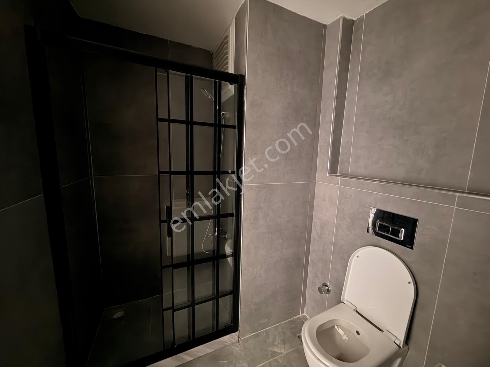 Murat Emlaktan Ultra Lüks Sıfır Eşyalı 1+1 Dairemiz Kiralıktır - Görsel 12