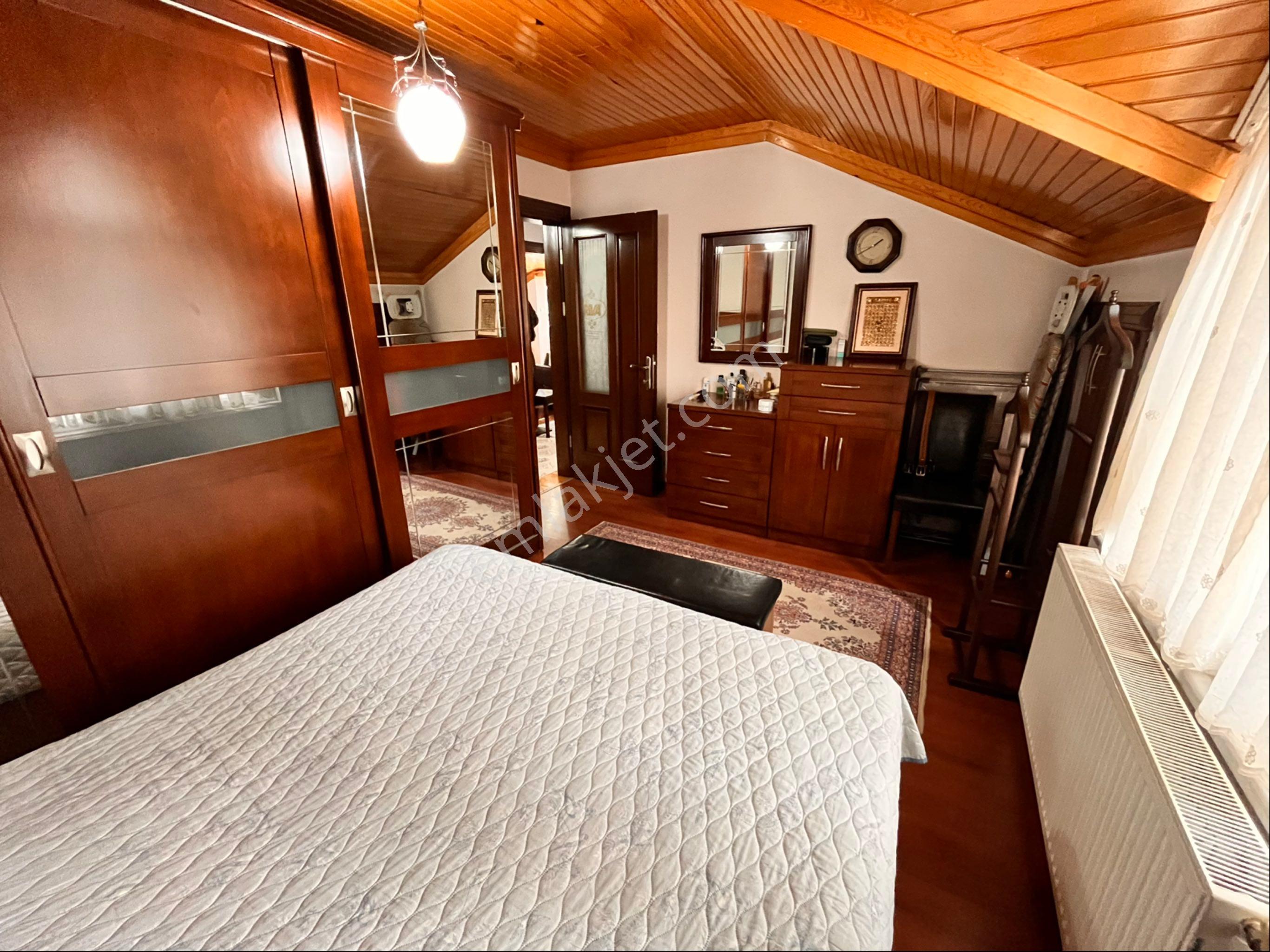 Satılık İçi Özel Yapım Catı Daire 2+1 Brüt 90m2 - Görsel 11