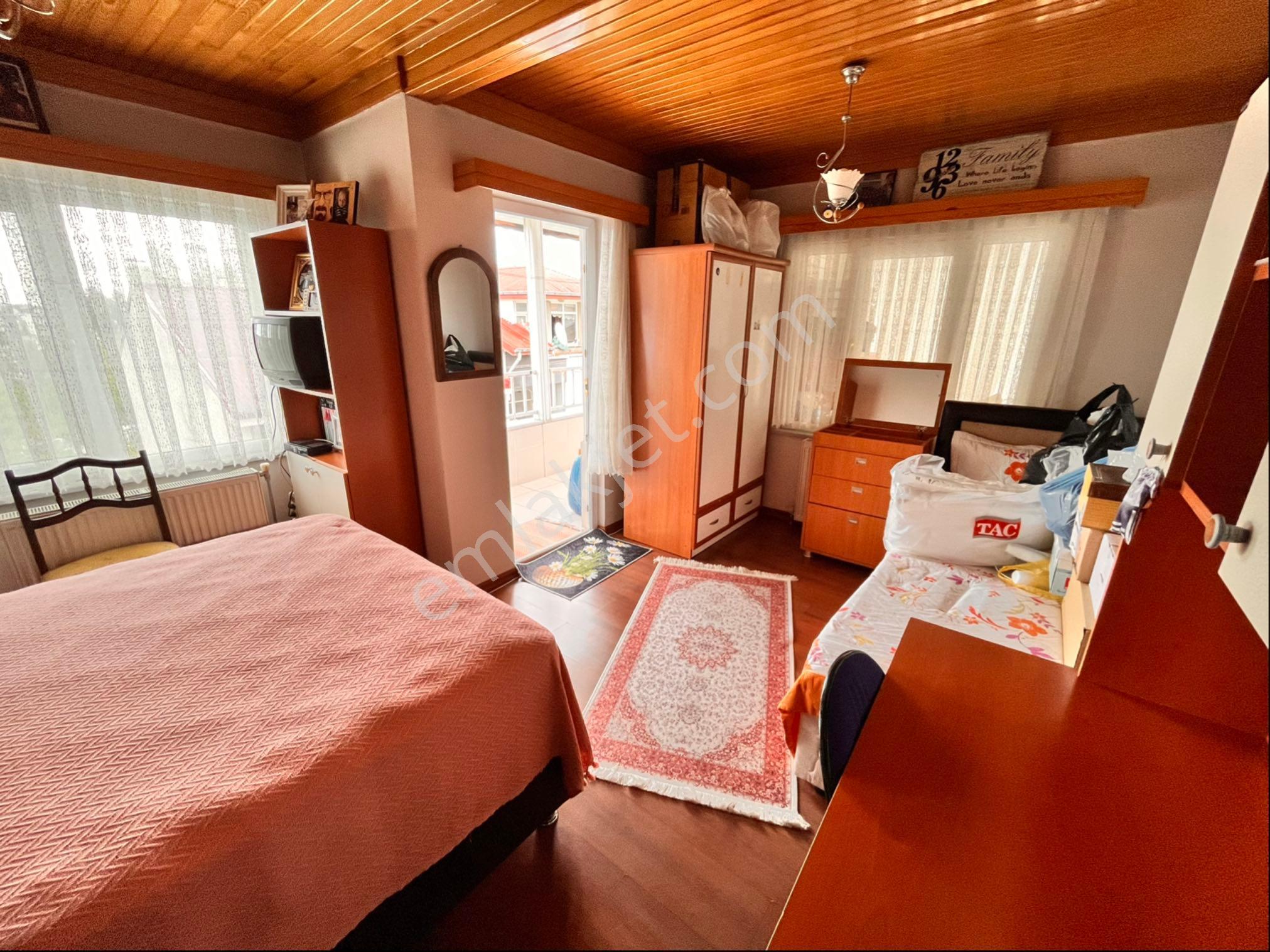 Satılık İçi Özel Yapım Catı Daire 2+1 Brüt 90m2 - Görsel 9