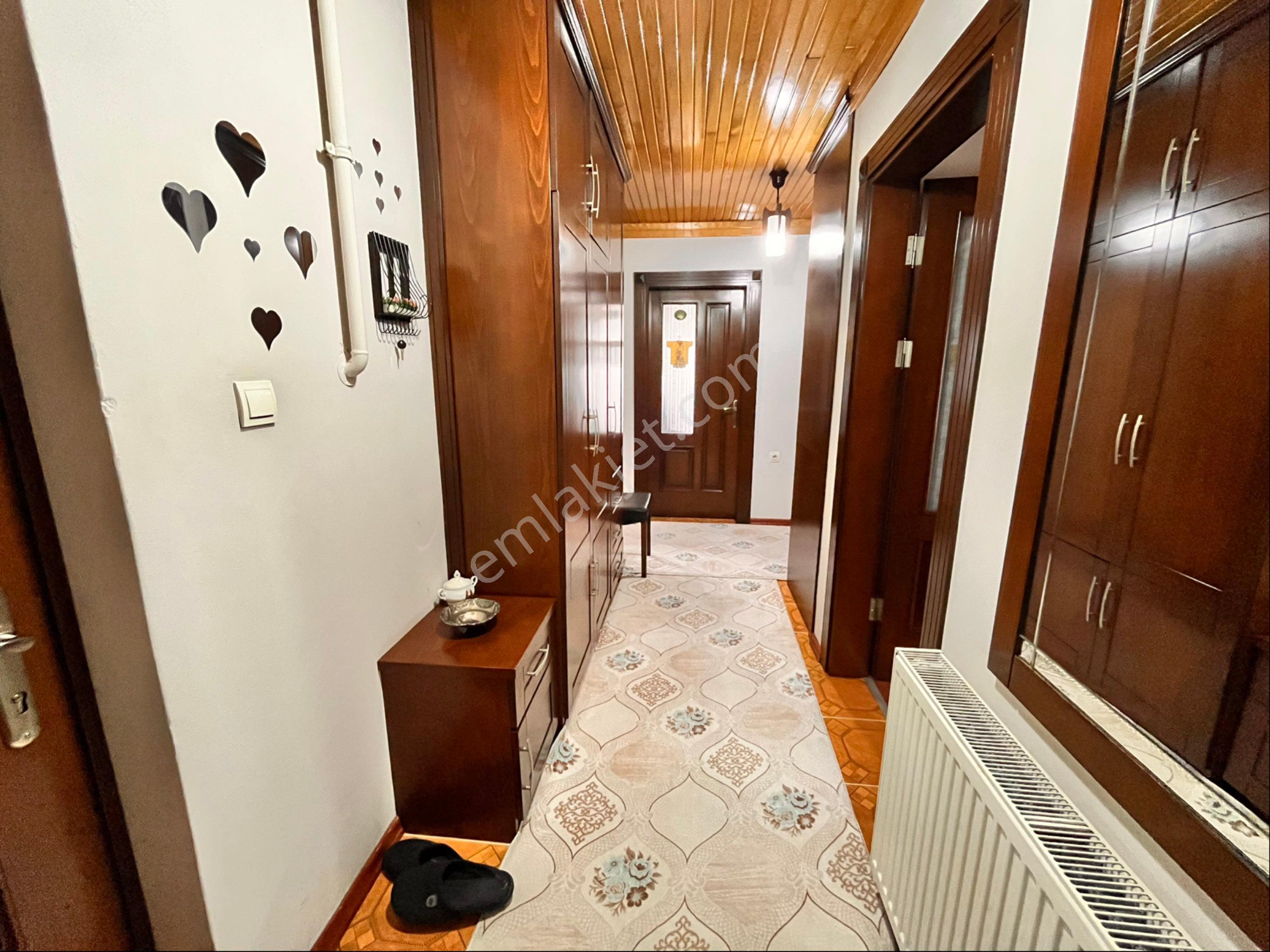 Satılık İçi Özel Yapım Catı Daire 2+1 Brüt 90m2 - Görsel 20