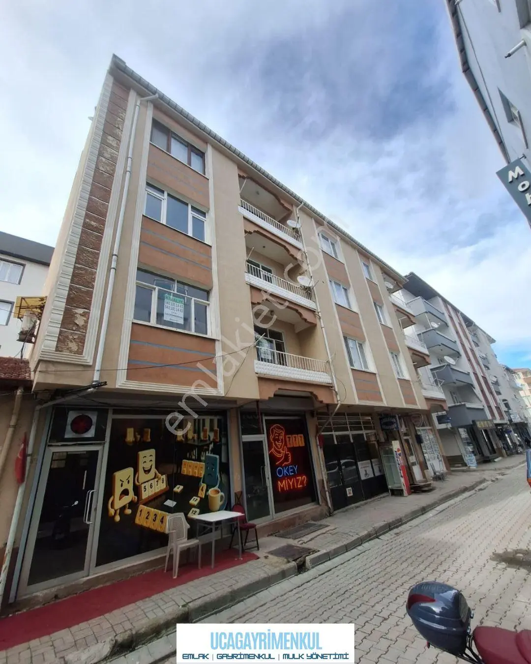 Uca'dan Çarşı Merkez De Kiralık Daire.! - Görsel 2