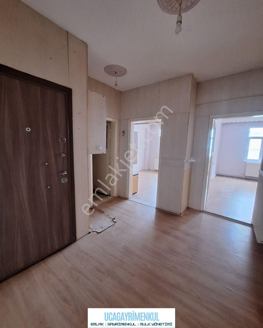 Uca'dan Çarşı Merkez De Kiralık Daire.! - Görsel 8