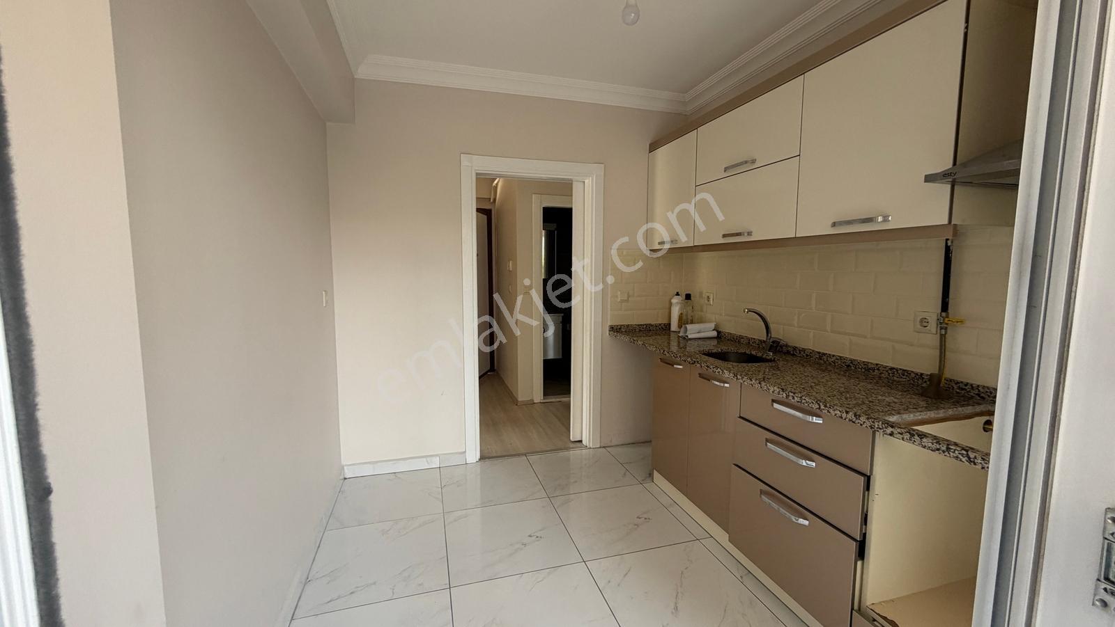 C21 İz 'den Seah Yakını Site İçi Büyük 2+1 Daire.. - Görsel 12