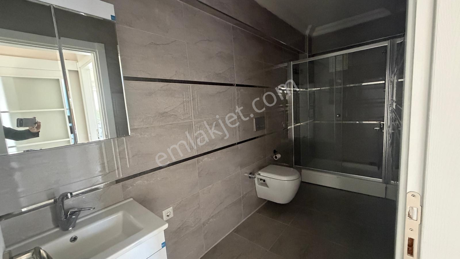 C21 İz 'den Seah Yakını Site İçi Büyük 2+1 Daire.. - Görsel 11