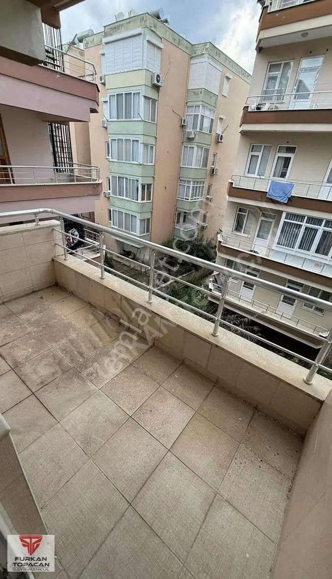 Merkezi Konumda Geniş 3+1 Daire - Görsel 2