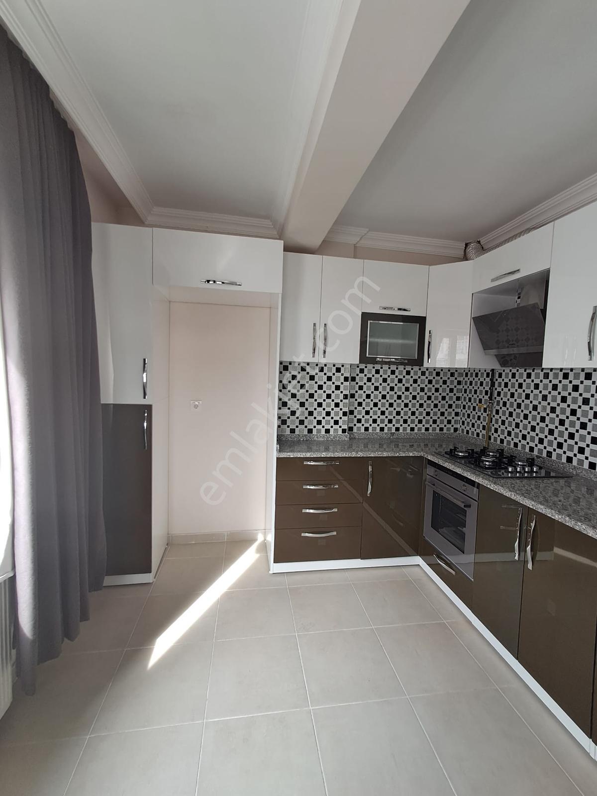 Satılık 4+1 Kullanışlı 200m2 Mükemmel Konumda Daire - Görsel 10
