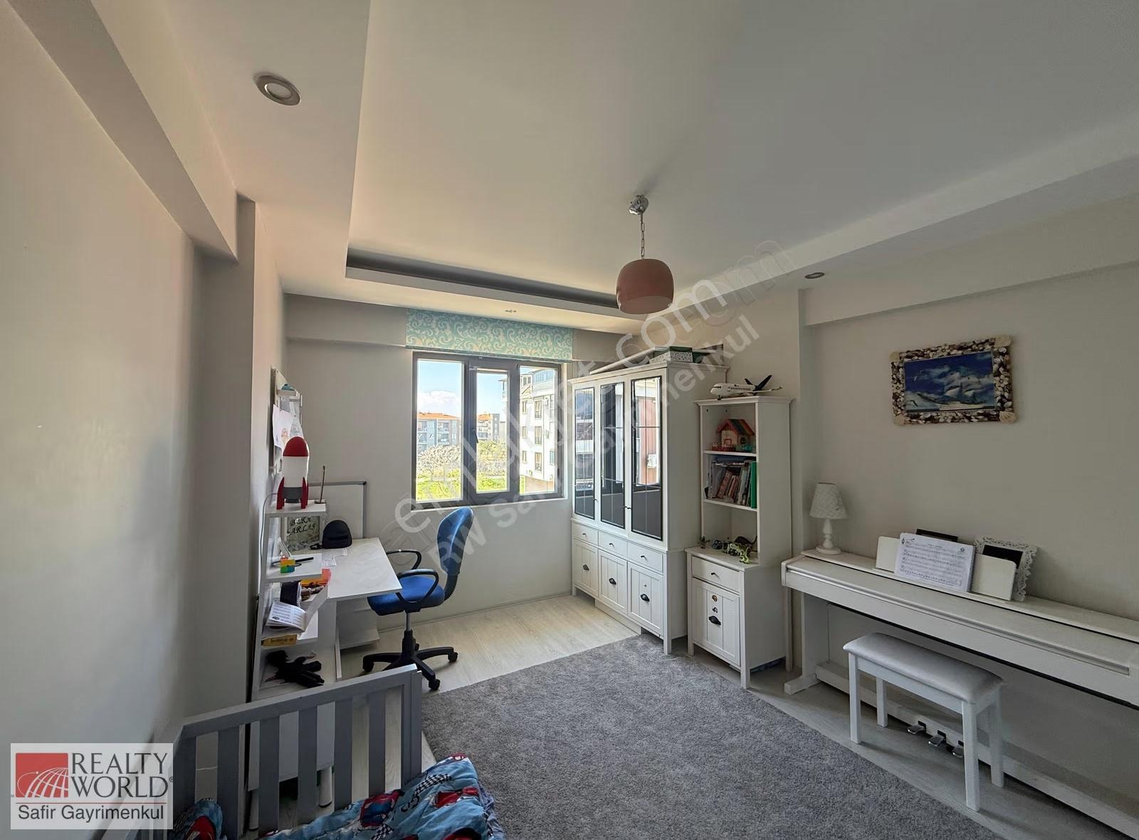 Karahasanlı'da 4+1 Dubleks Daire - 205 M² Geniş Kullanım Alanı - Görsel 12