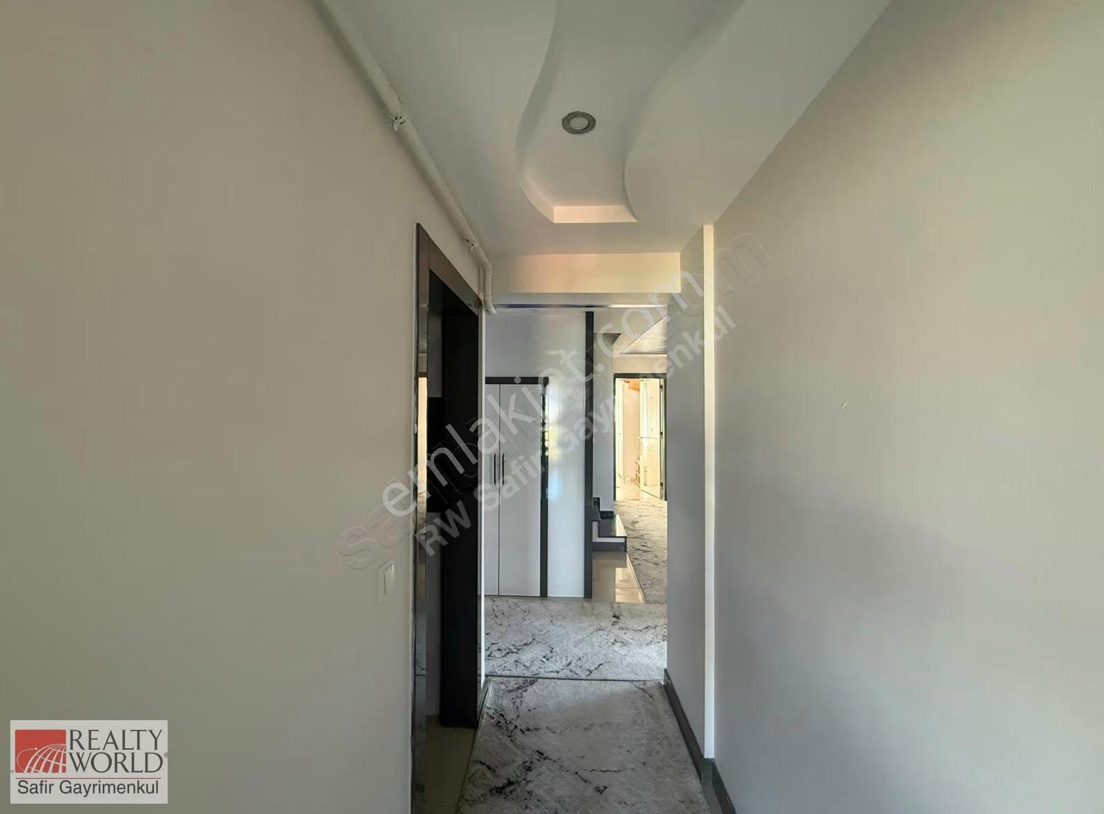 Karahasanlı'da 4+1 Dubleks Daire - 205 M² Geniş Kullanım Alanı - Görsel 9