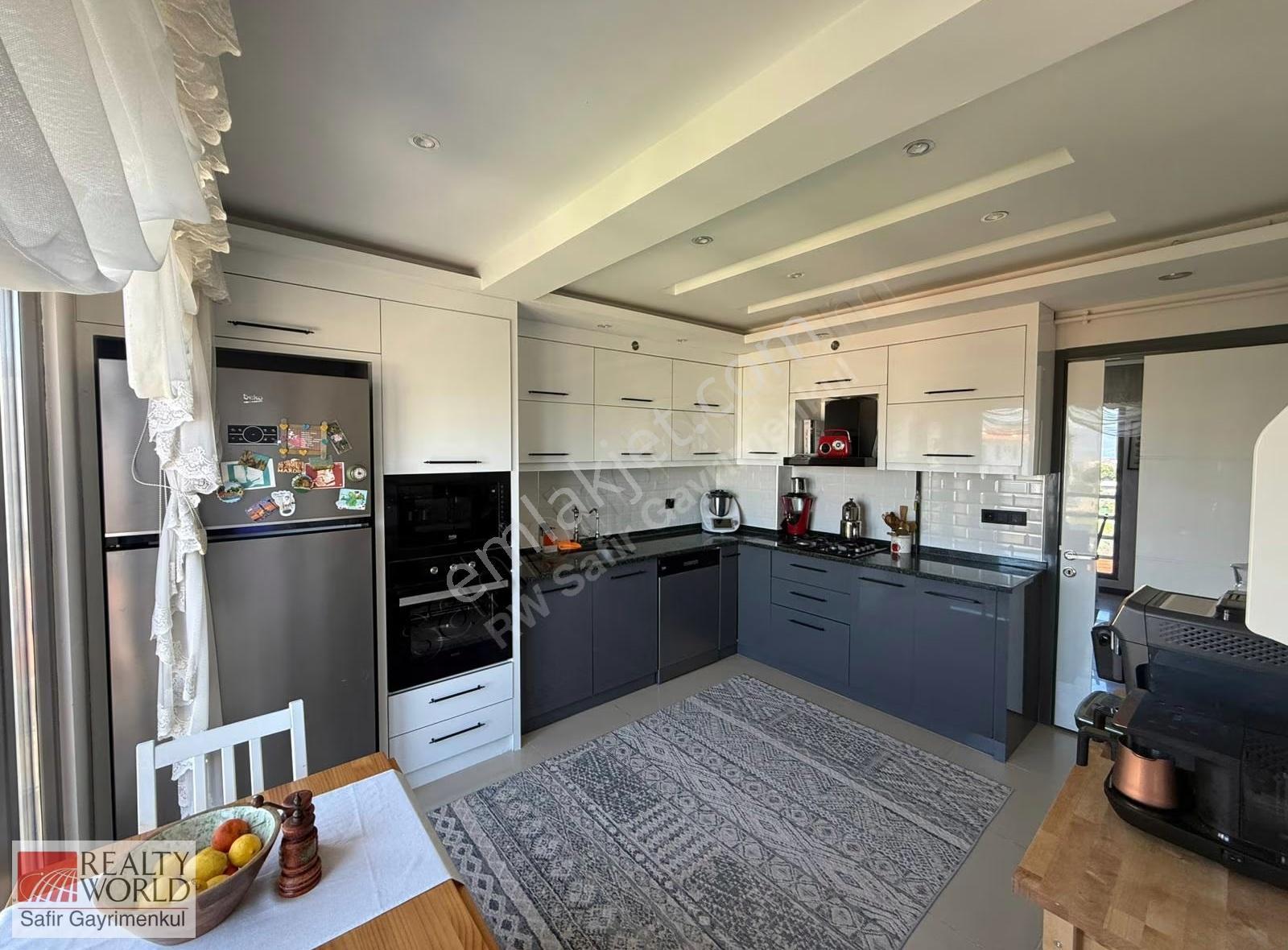 Karahasanlı'da 4+1 Dubleks Daire - 205 M² Geniş Kullanım Alanı - Görsel 25