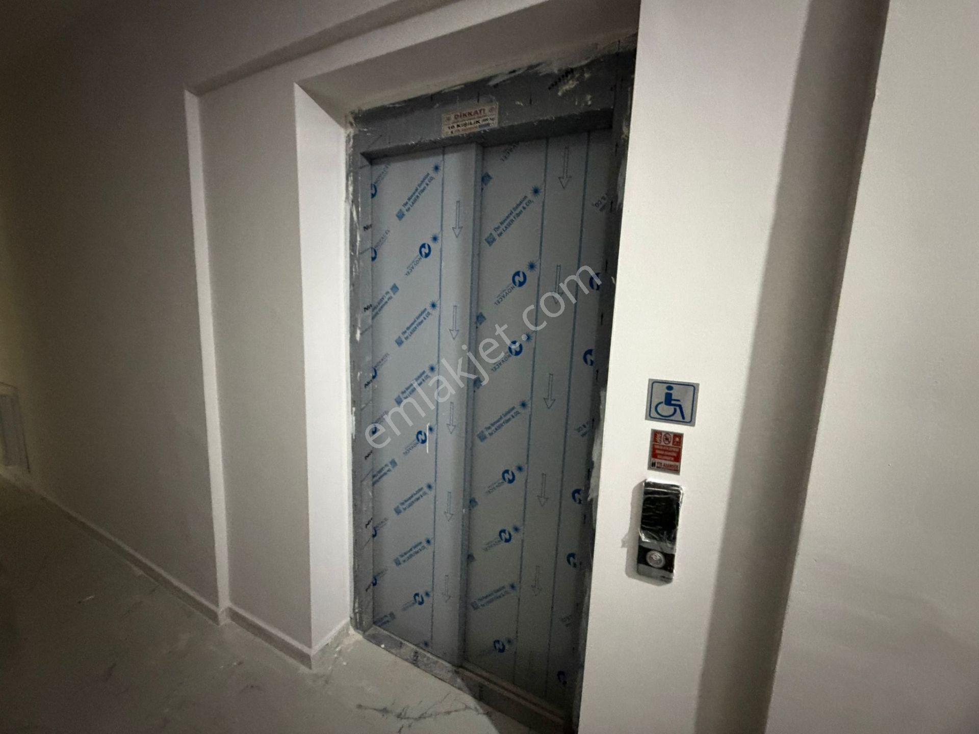 Mevsim Gayrimenkulden Üniversite Mah. Satılık Sıfır 2+0 Daireler - Görsel 3