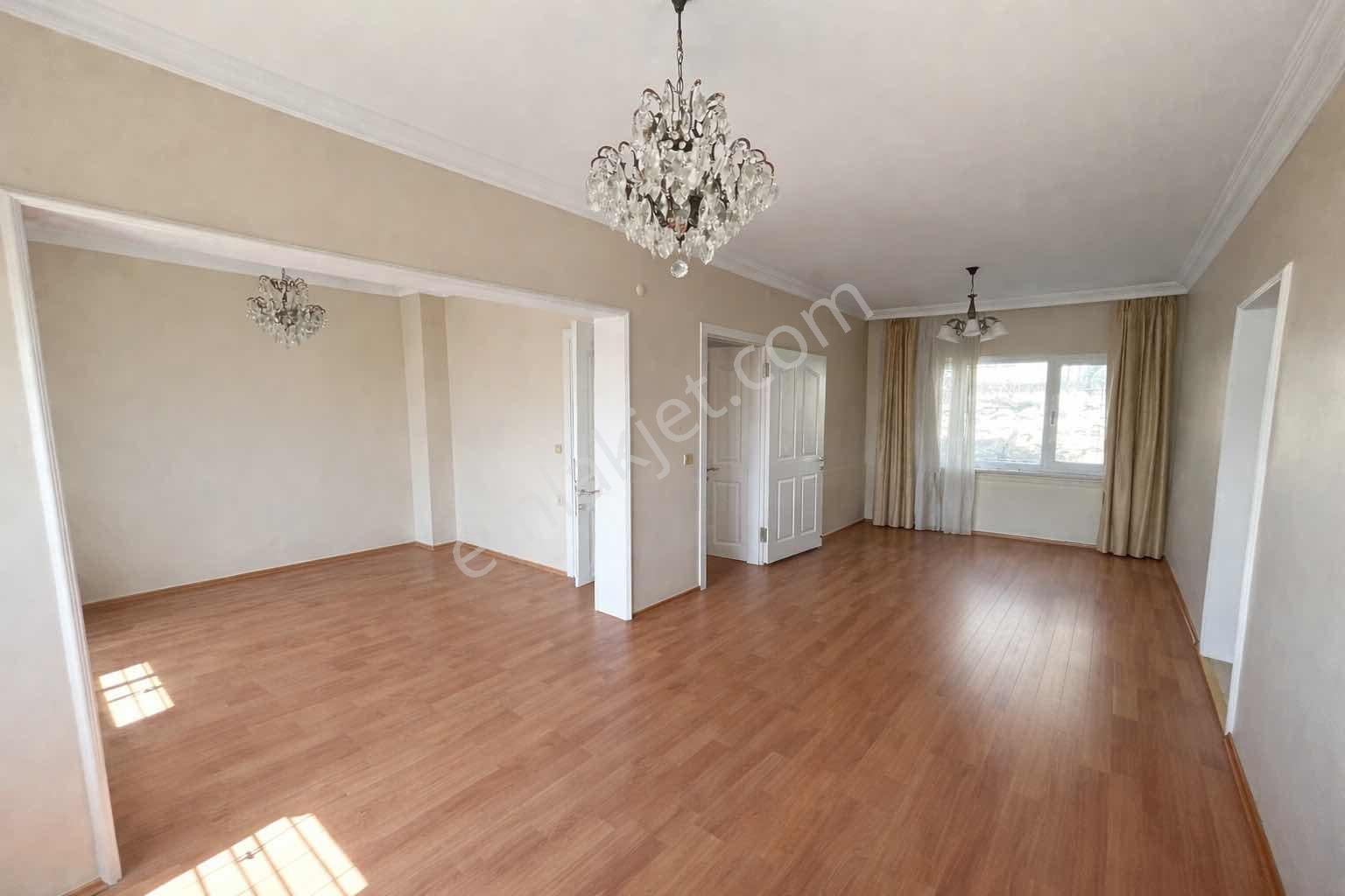 Gemlik Manastırda Harika Deniz Manzaralı 5+2 Müstakil Köşe Villa - Görsel 6