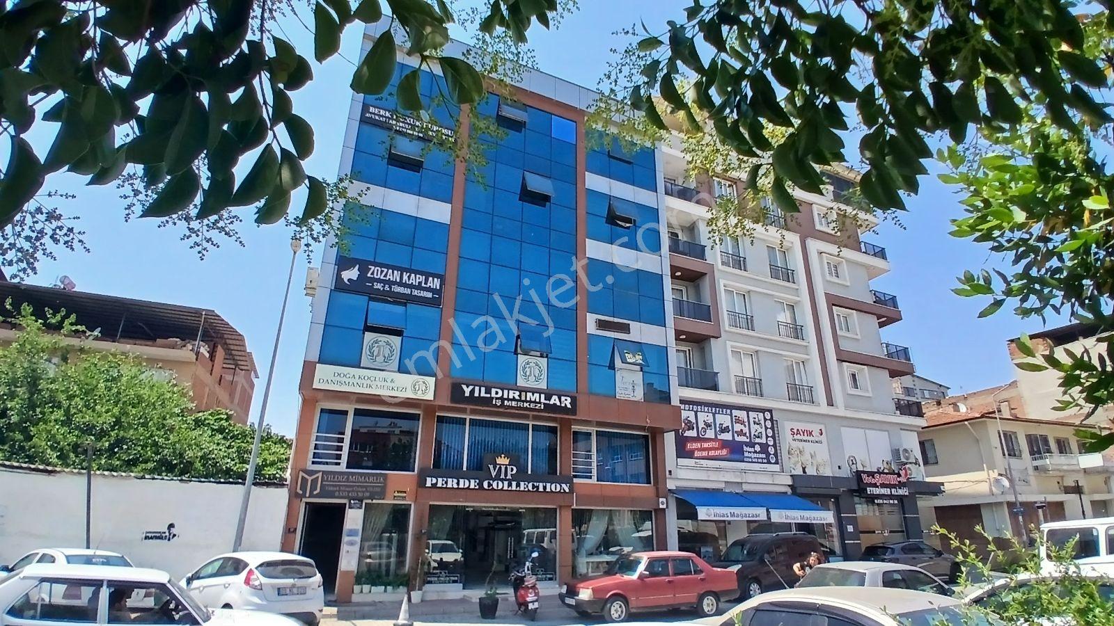 Aydın İncirliova'da 2+0 Ve 55 M² Ofis Aylık 17.500 Tl Kiracılı - Görsel 23