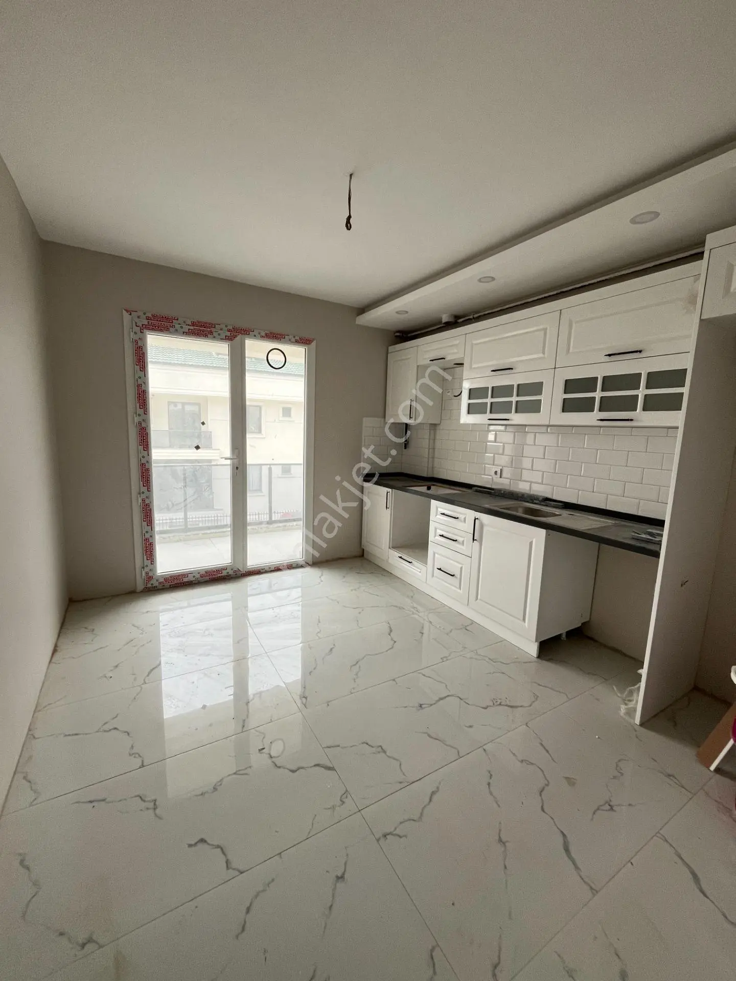 Büyükçekmece Cumhuriyet Mah Sıfır Ultra Lüks Butik Sitede 2+1 Satılık Daire - Görsel 2