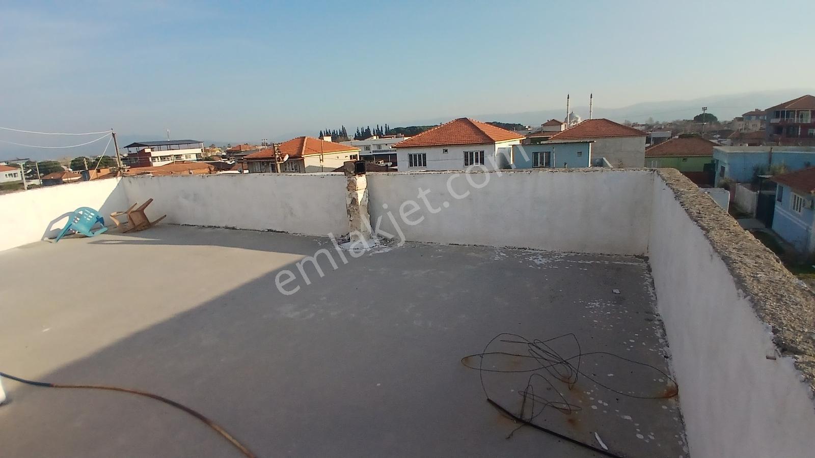 İncirliova Acarlar'da Müstakil Bahçeli 2 Katlı 192 Metre Kare Ev - Görsel 27