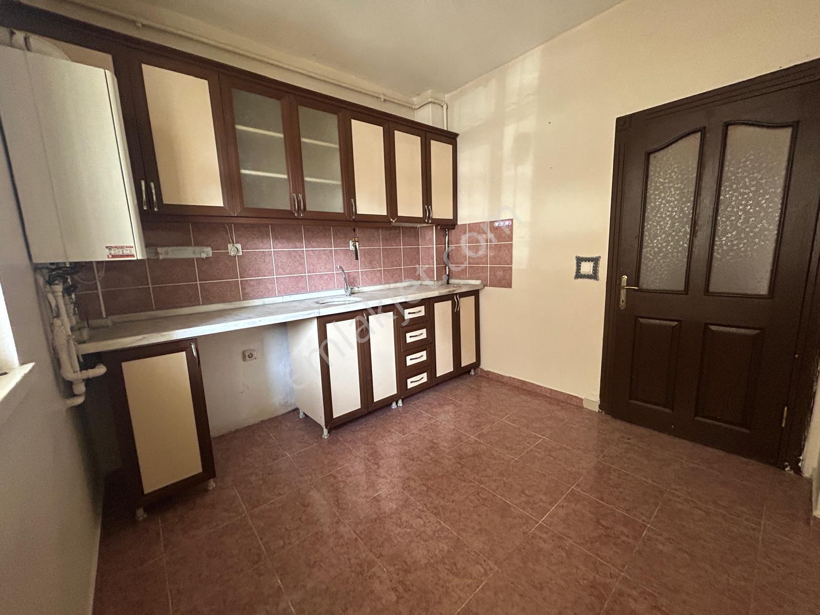 Çiğdemtepe Sağık Ocağı Yakını 2+1 Yüksek Giriş Kiralık Daire** - Görsel 2