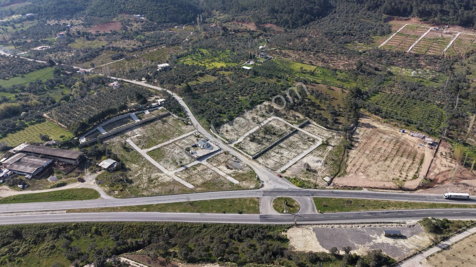 Vişneli Kavşağında Satılık 270m² Tapulu Elektrik Su Hazır Bahçe - Görsel 4