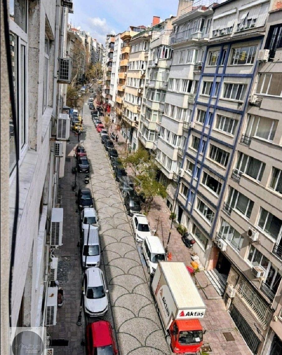Erkutun'dan, Hüsrevgerede Ceddesi Üstü 3+1 Kiralık Daire - Görsel 34