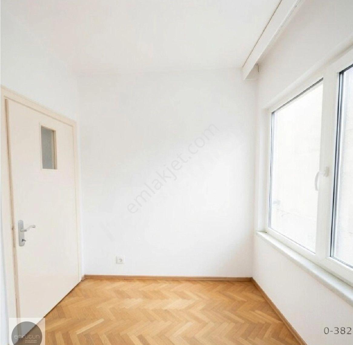 Erkutun'dan, Hüsrevgerede Ceddesi Üstü 3+1 Kiralık Daire - Görsel 5