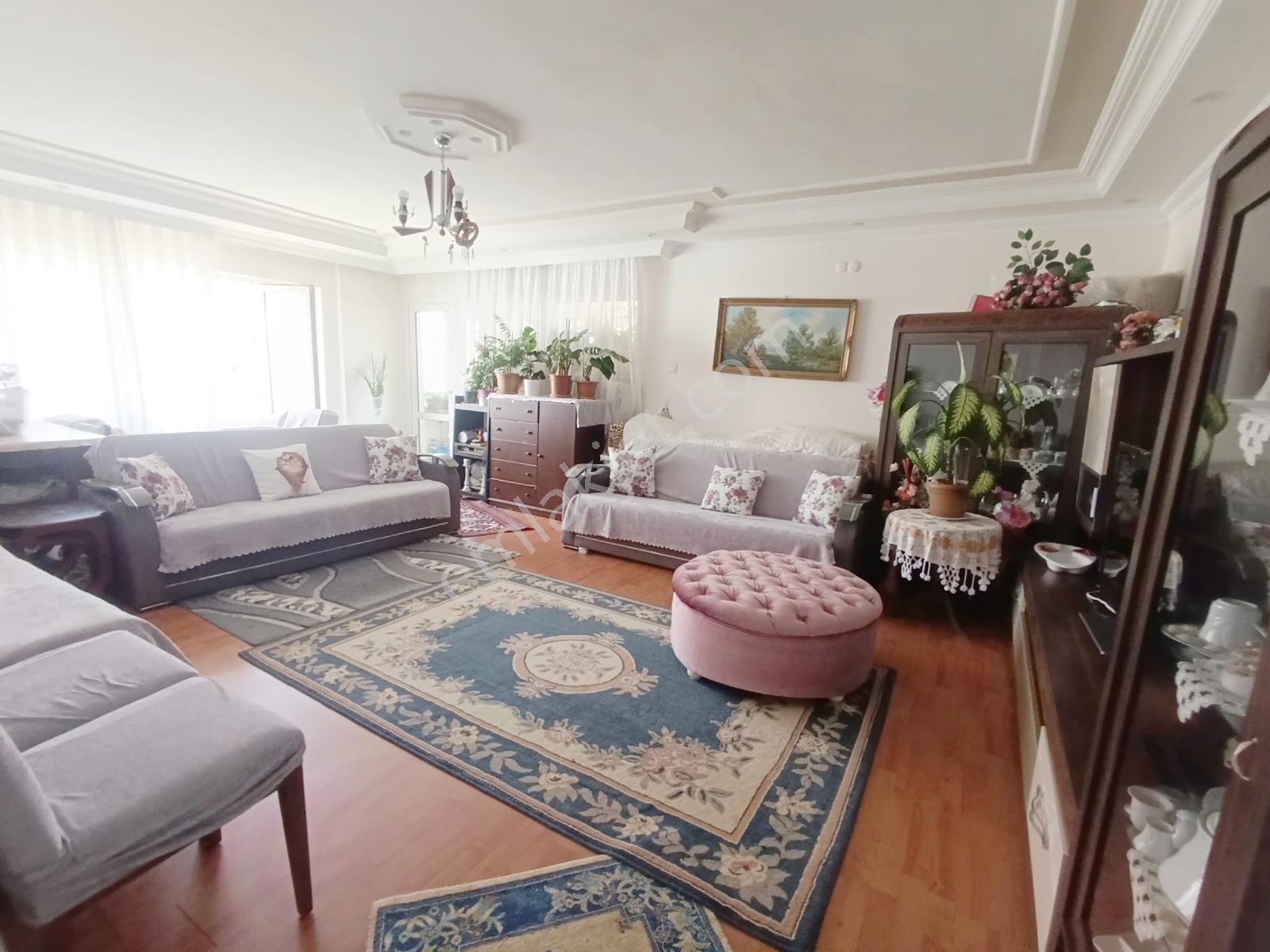 Satılık Beylikdüzü Ceylan Sit.180 M2.3+1 7.kat Açık Otoparklı - Görsel 12