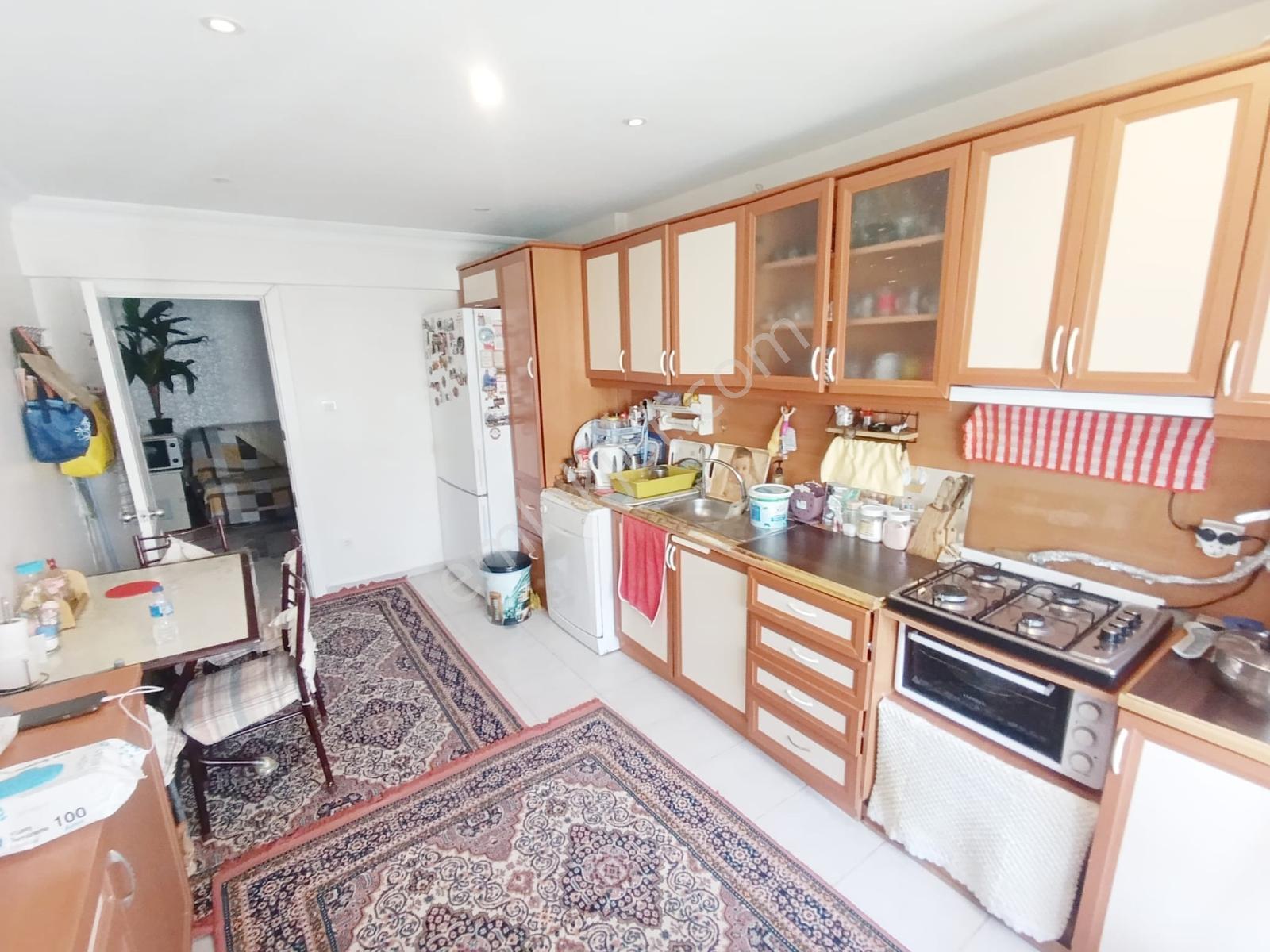 Satılık Beylikdüzü Ceylan Sit.180 M2.3+1 7.kat Açık Otoparklı - Görsel 6