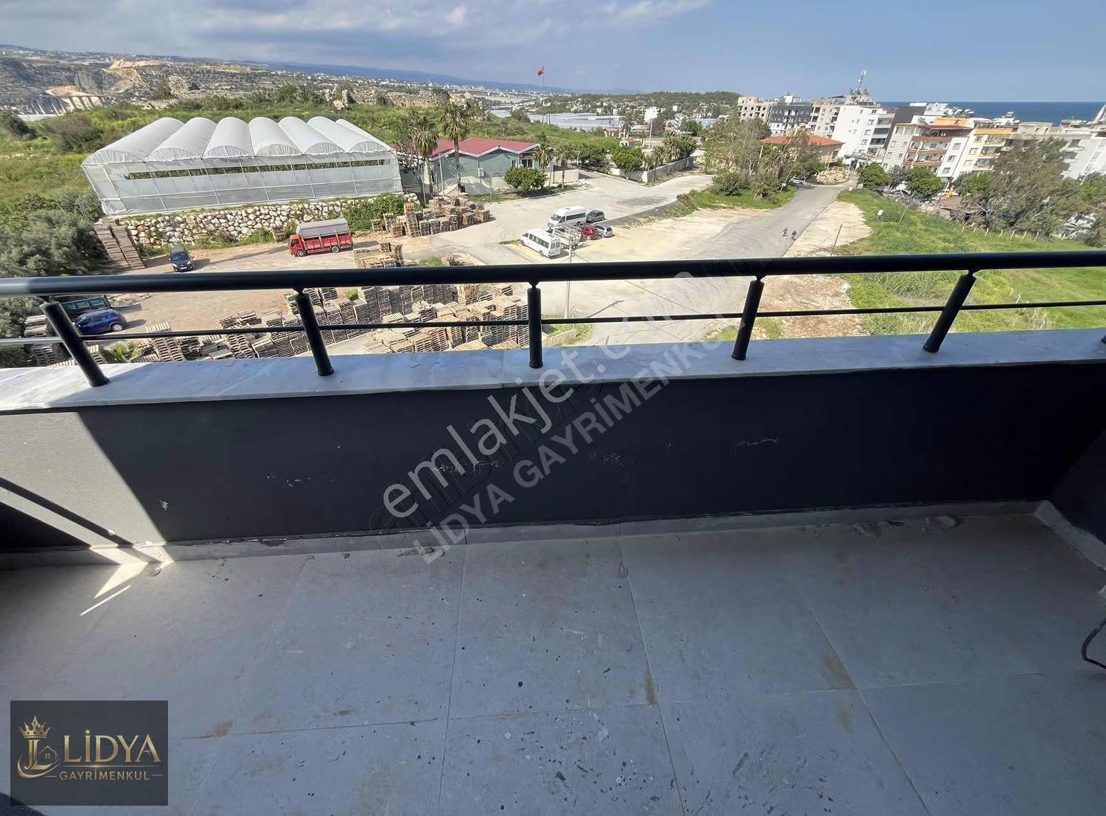 Limonlu'da Deniz Dağ Manzaralı 2+1 Satılık Köşe Daire - Görsel 15